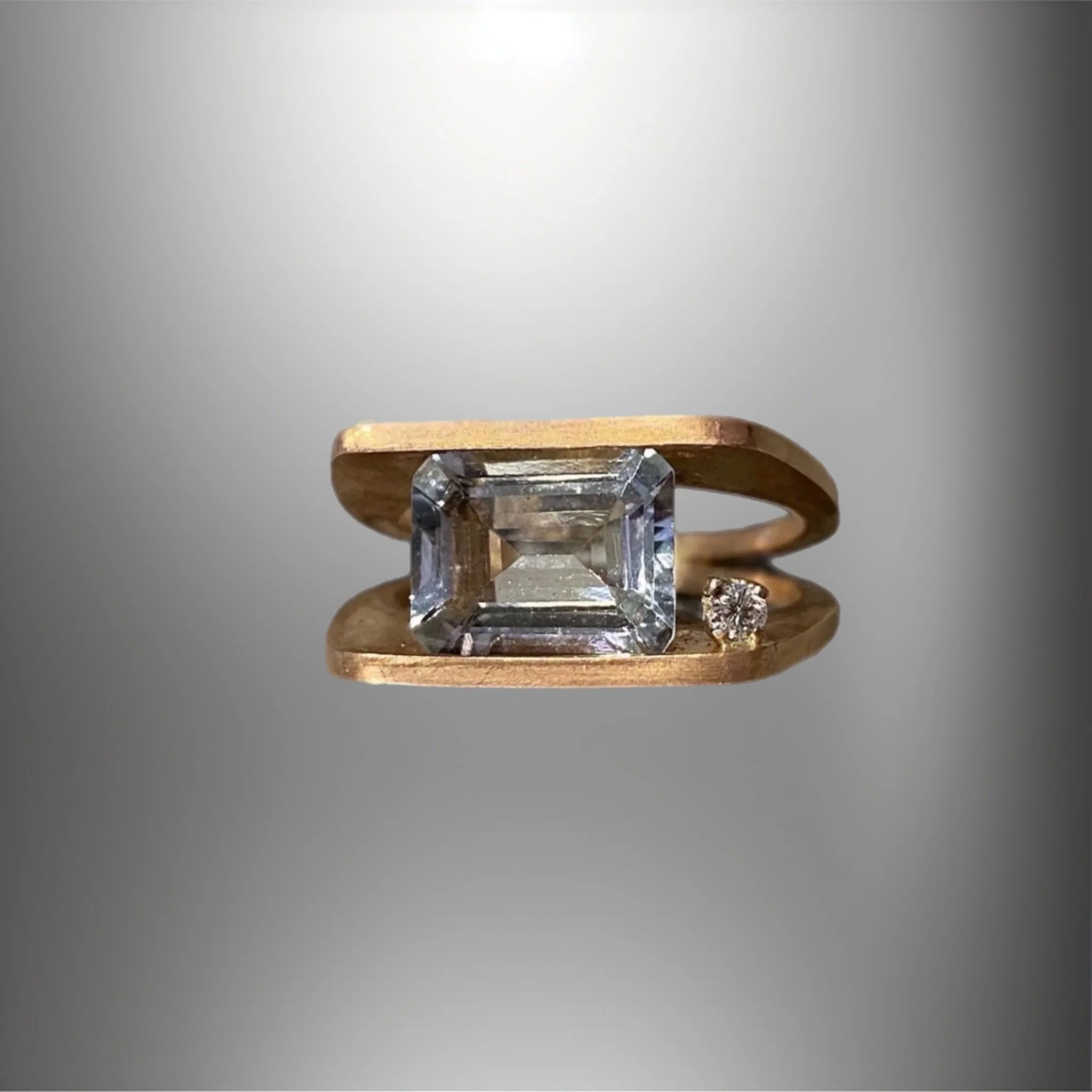 Per informazioni e ordini → WhatsApp