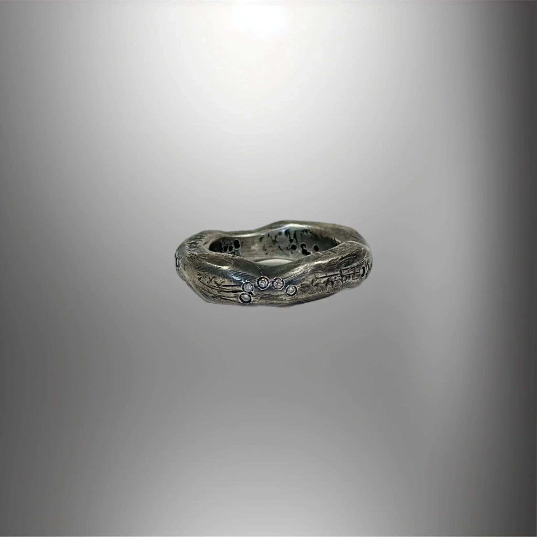 Per informazioni e ordini → WhatsApp