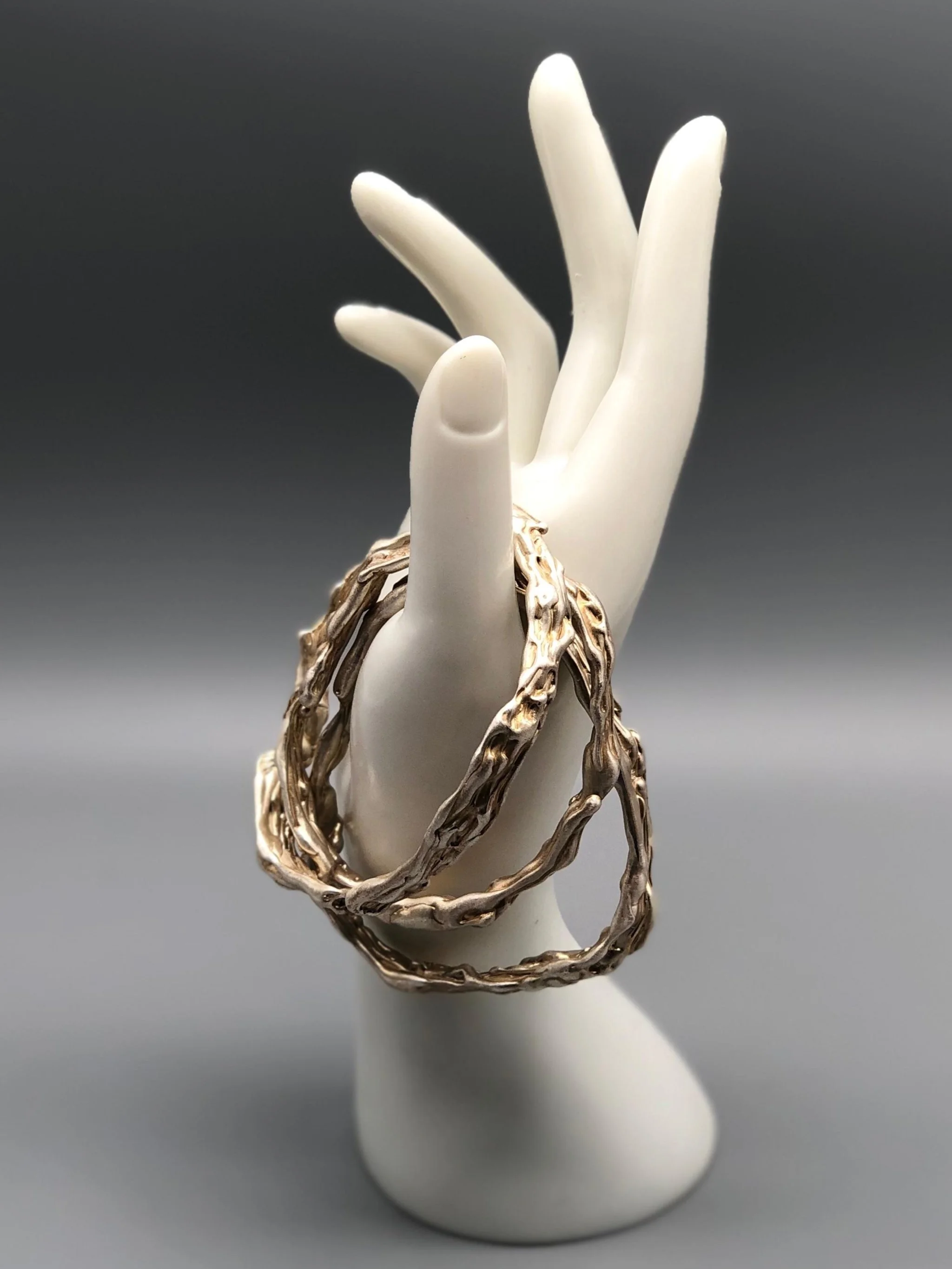 Halo — Bracciali scultorei in argento di Portas Jewels / Sculptural Silver Bracelets by Portas Jewels 