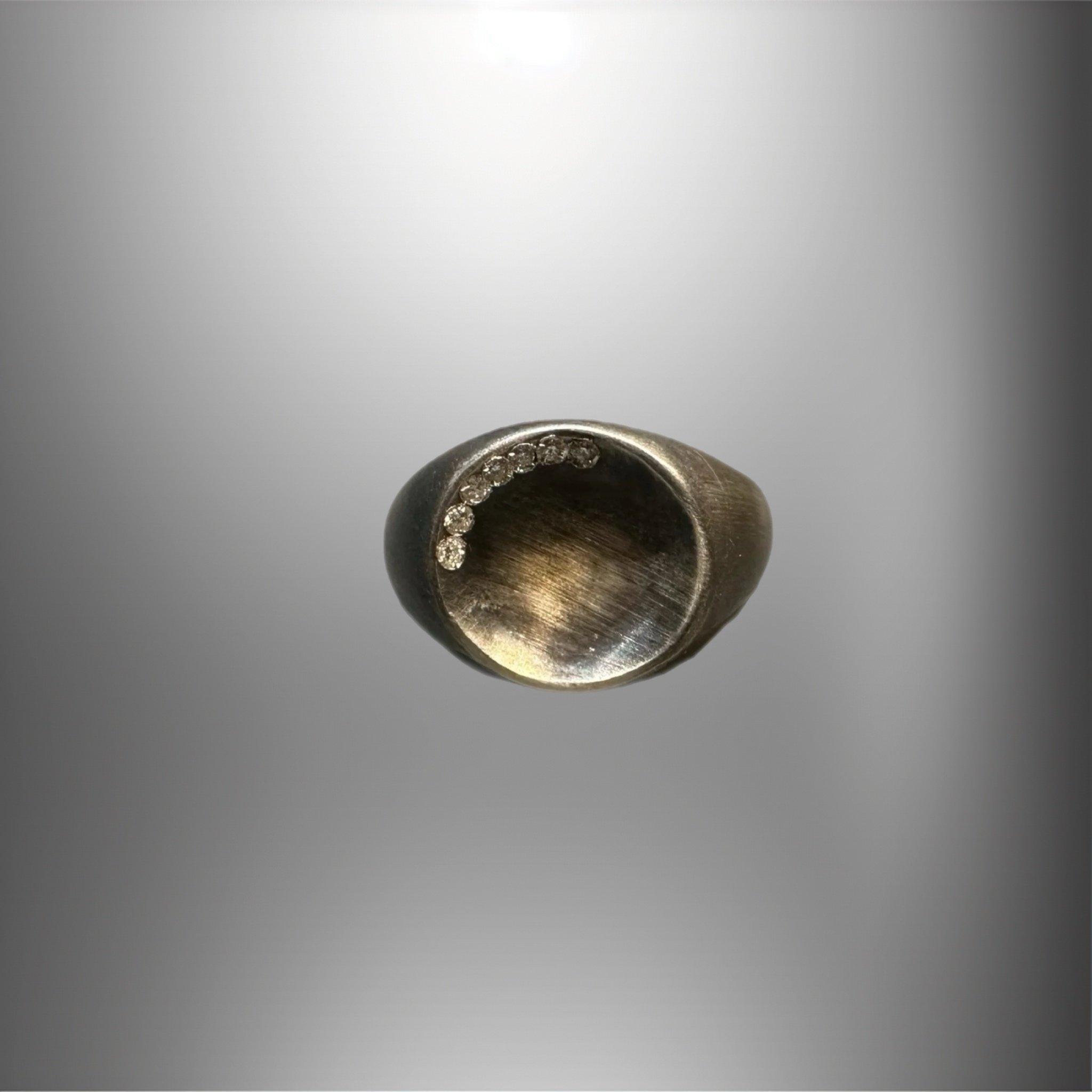 Per informazioni e ordini → WhatsApp