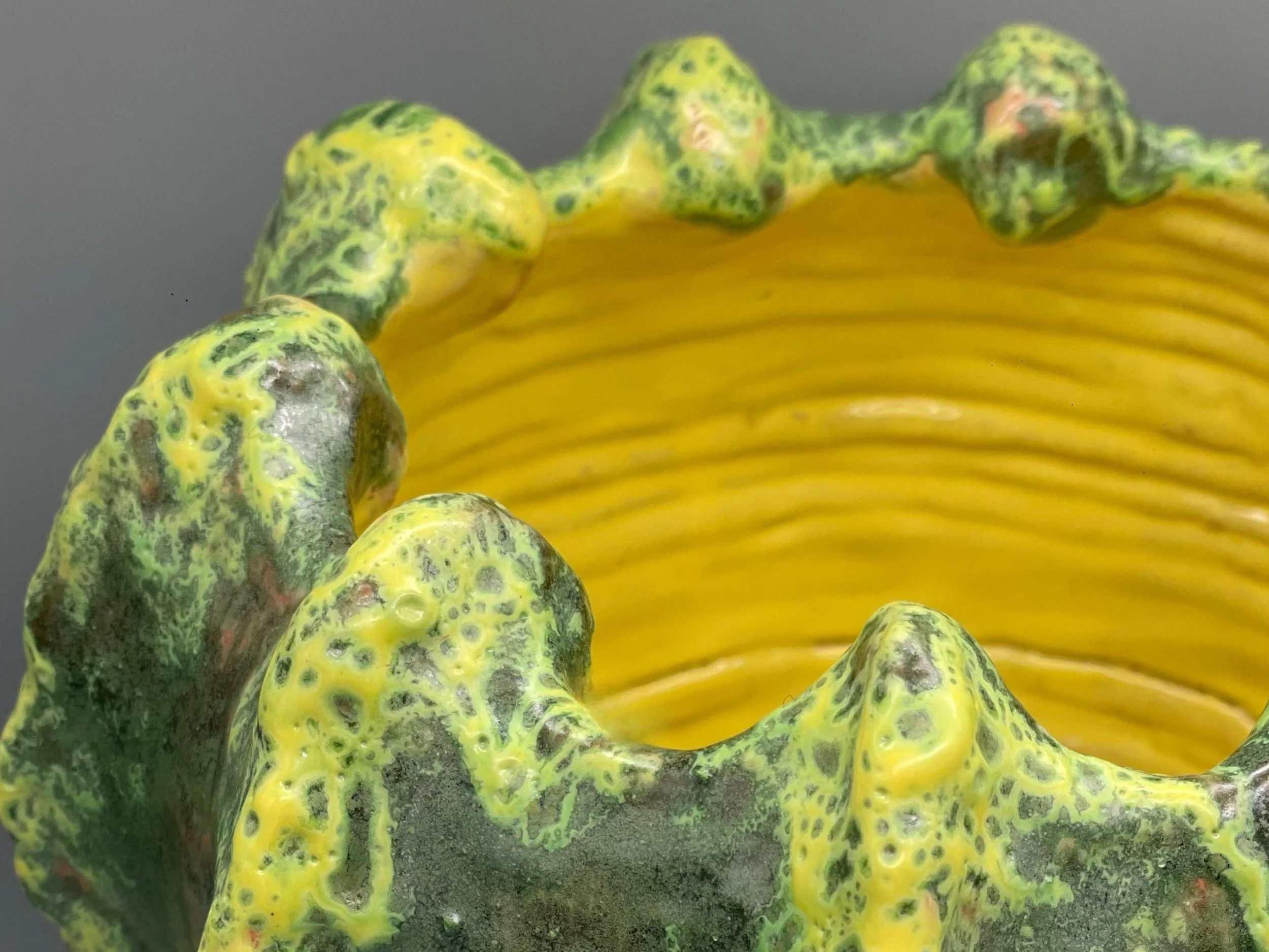 Crepundia Gioielli. Vaso di Giovanna Ussani. Dettaglio