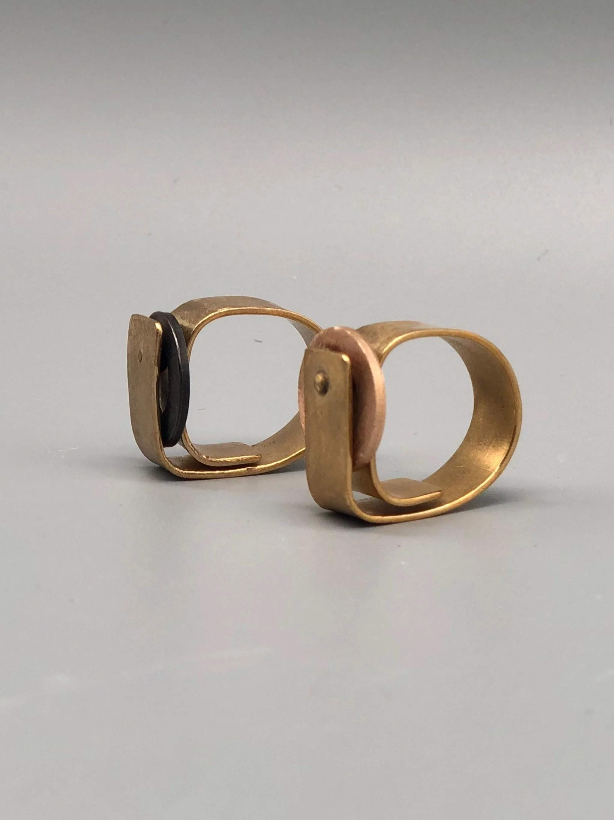 EL Gioielli bronze ring with 18k rose gold plating, contemporary design ring – Crepundia Gioielli Bologna