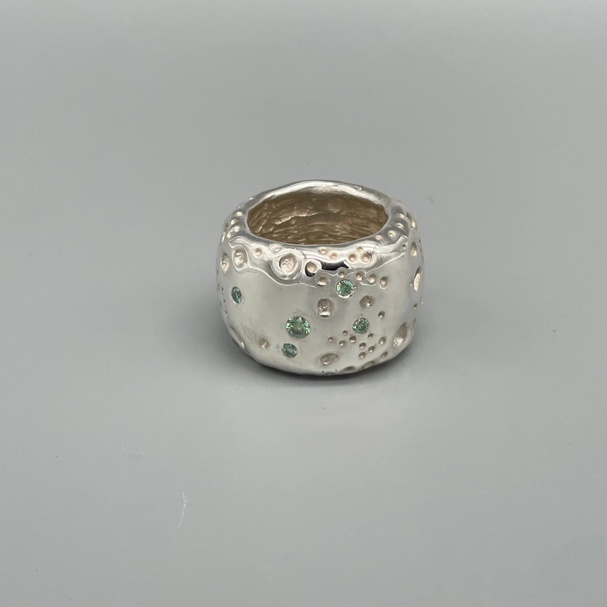 Per informazioni e ordini → WhatsApp