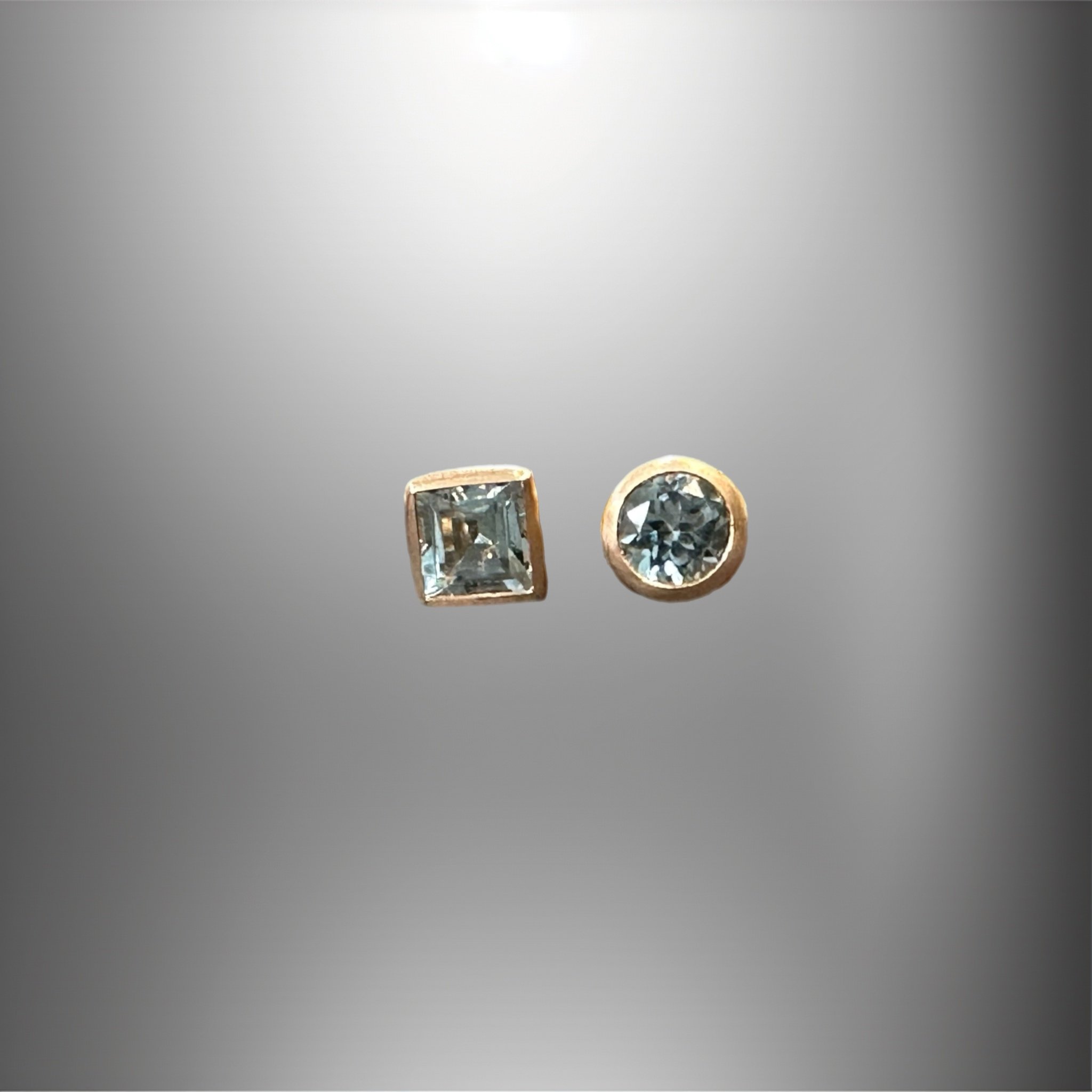 Per informazioni e ordini → WhatsApp