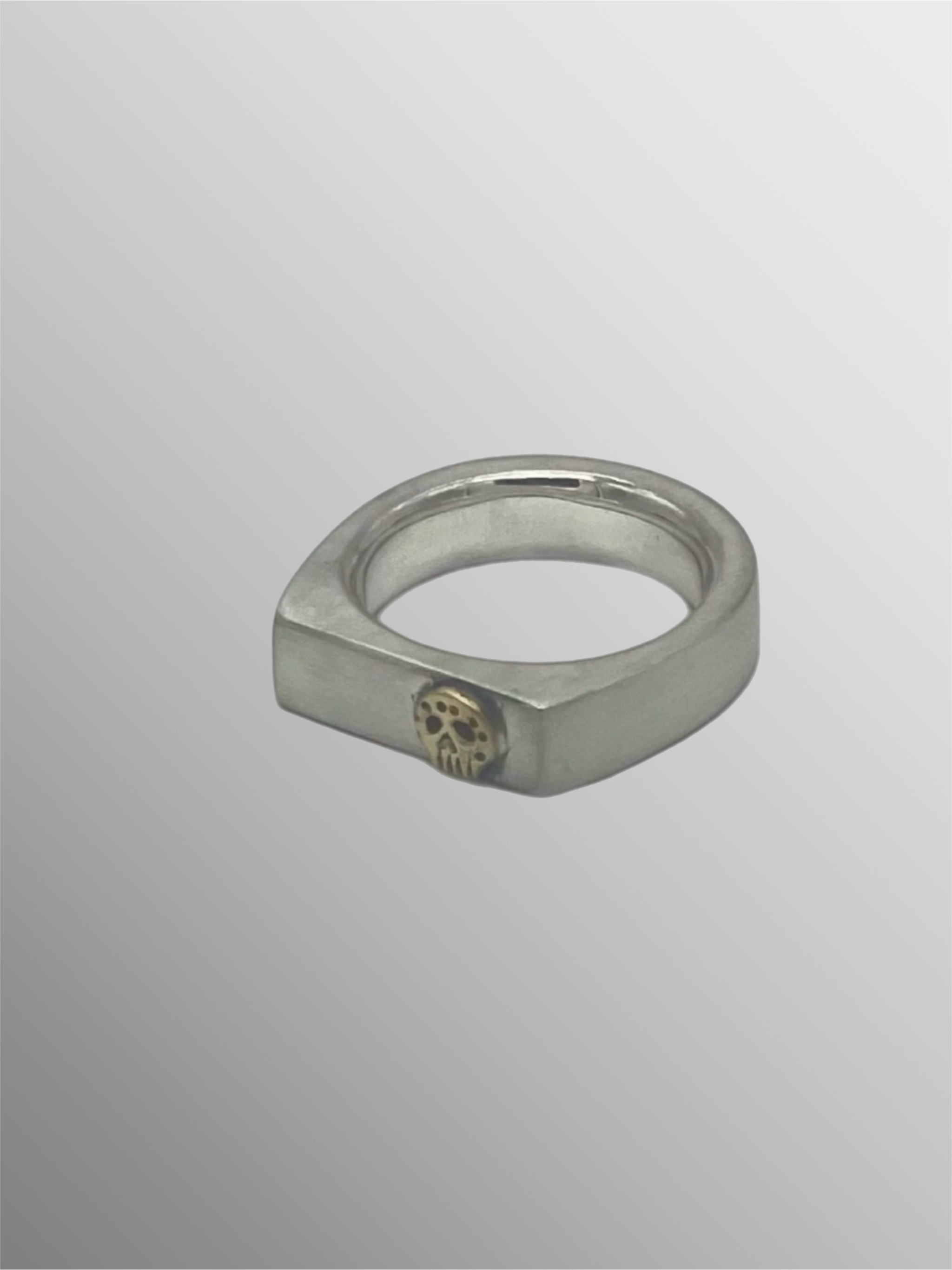 Sonja Markhoff Viva la Vida rings in matte sterling silver with 14 kt gold Calavera detail, contemporary jewelry Crepundia Gioielli Bologna