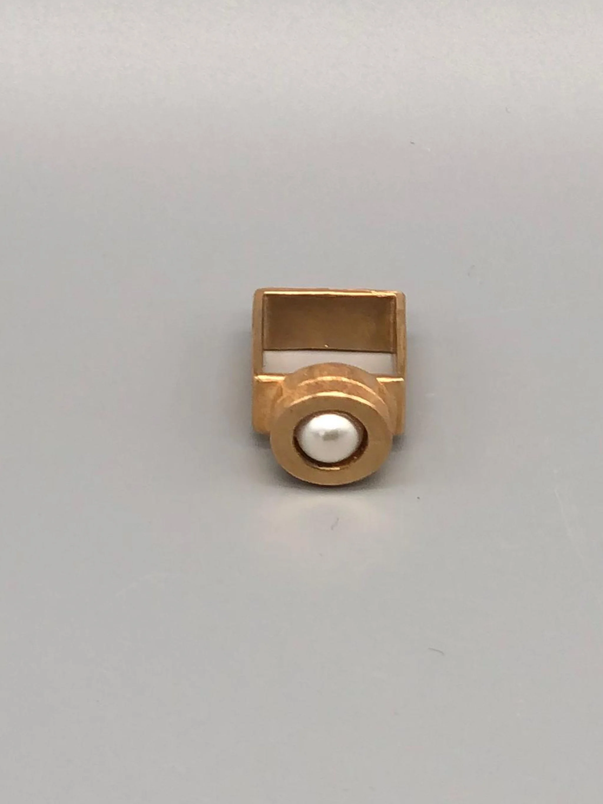 EL Gioielli Hole ring bronze freshwater pearl contemporary jewelry Crepundia Bologna