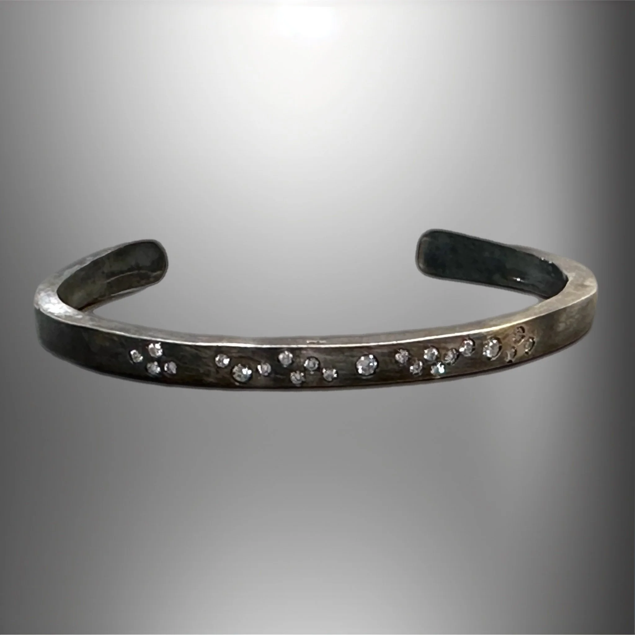 Per informazioni e ordini → WhatsApp