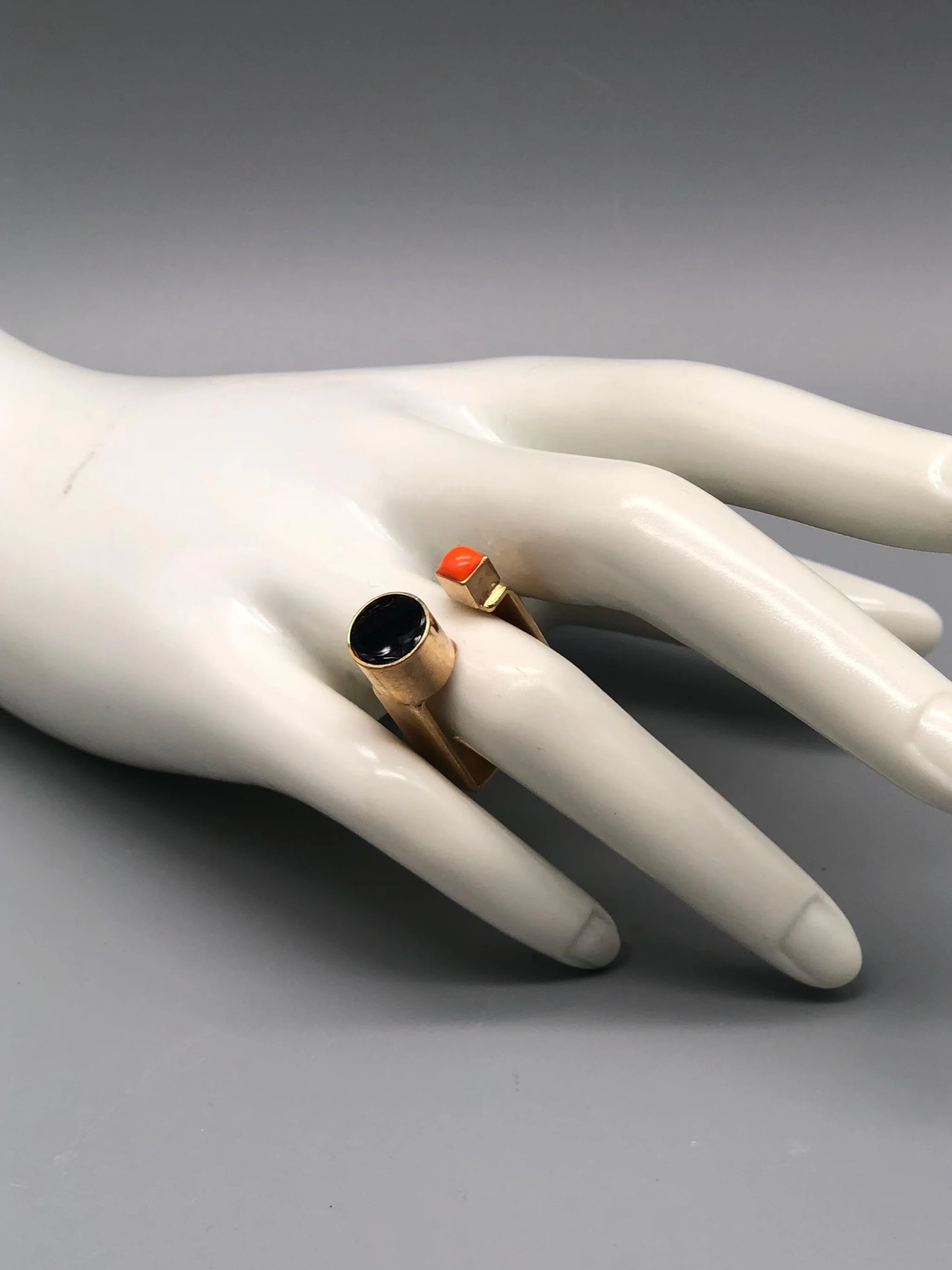 EL Gioielli Open Rings in bronze, enamel and Venetian glass, contemporary geometric rings — Crepundia Gioielli Bologna