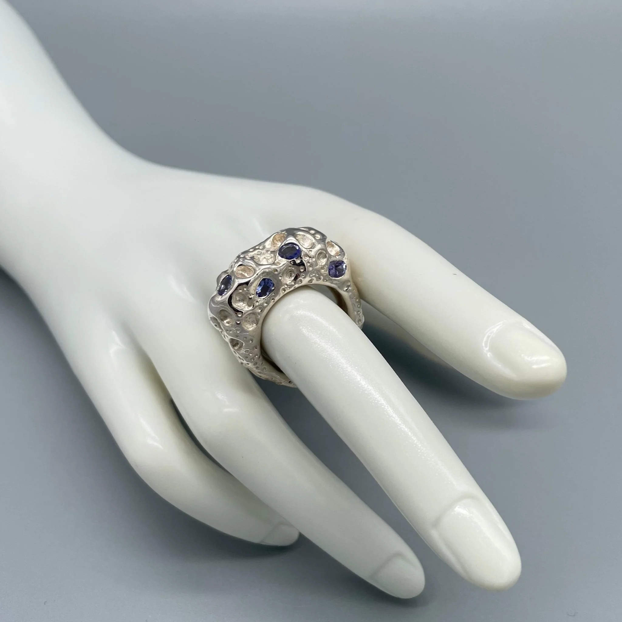 Per informazioni e ordini → WhatsApp