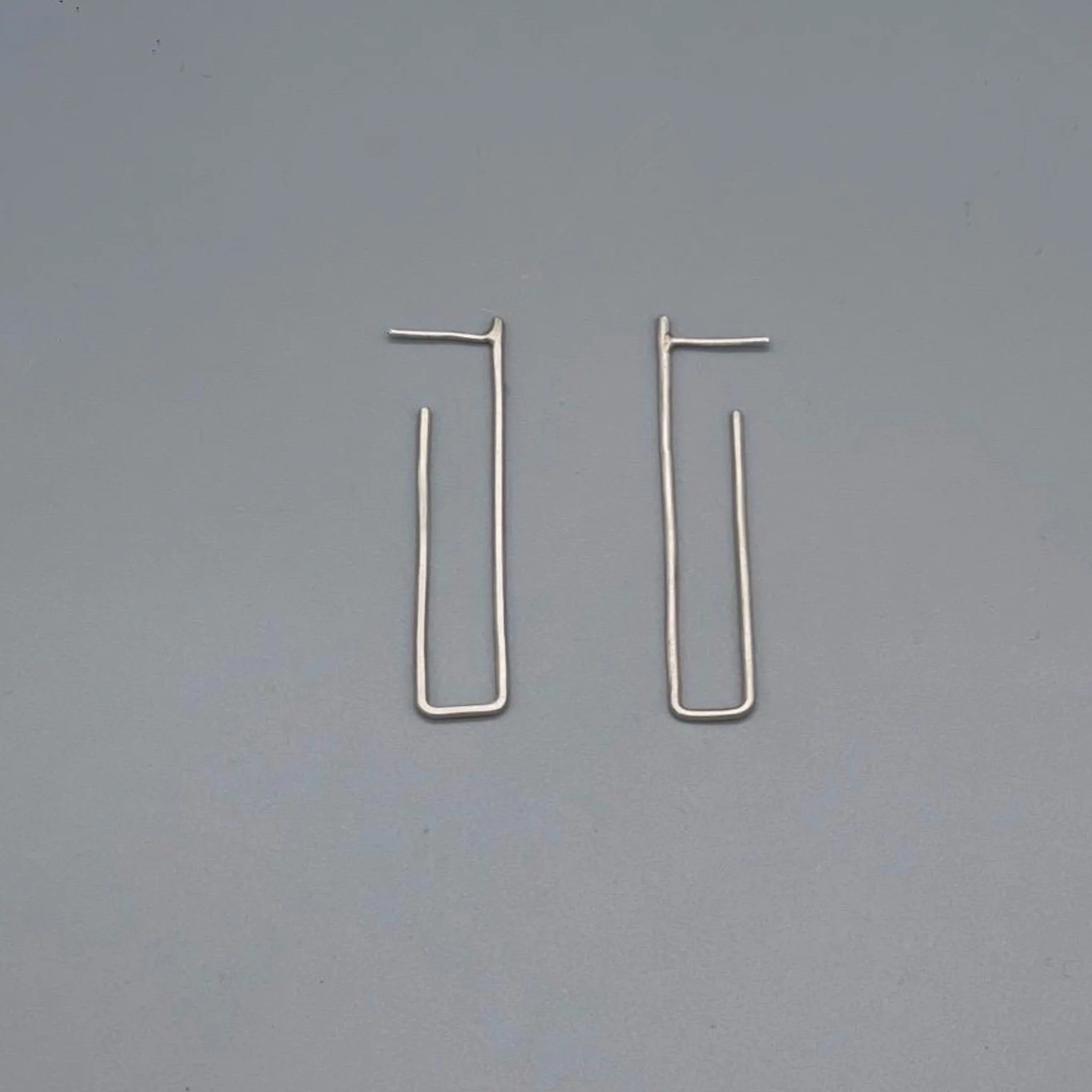 Long silver geometric earrings .111 capsule collection — Crepundia Gioielli — Crepundia Bologna minimal contemporary earrings