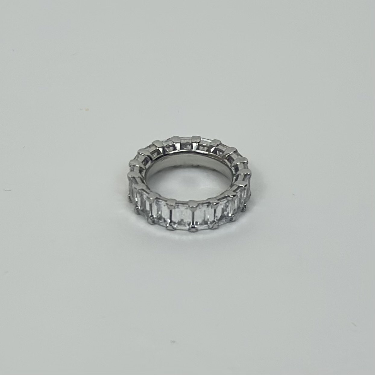 Anello Ice Band metallo e Cubic Zirconia. Zeta Lab