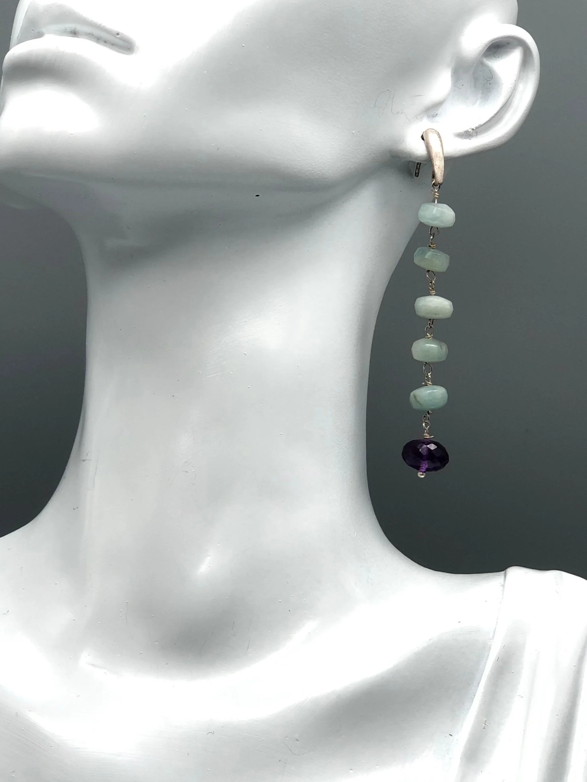 Still Drops 11 earrings by Crepundia Gioielli Bologna in matte sterling silver with milky aquamarine and amethyst gemstones