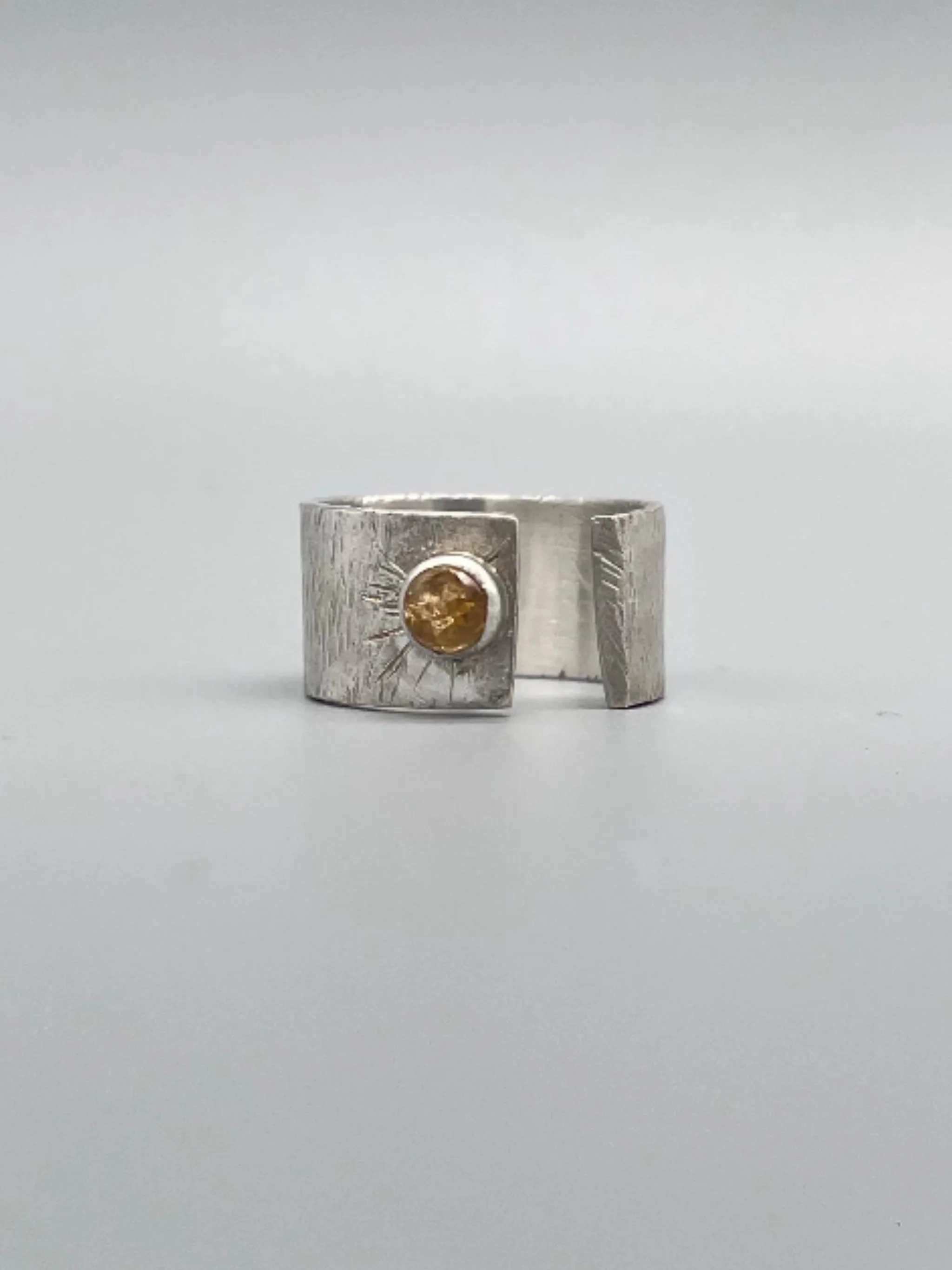 Liz Huberman Luz ring in sterling silver with citrine, Crepundia Gioielli Bologna