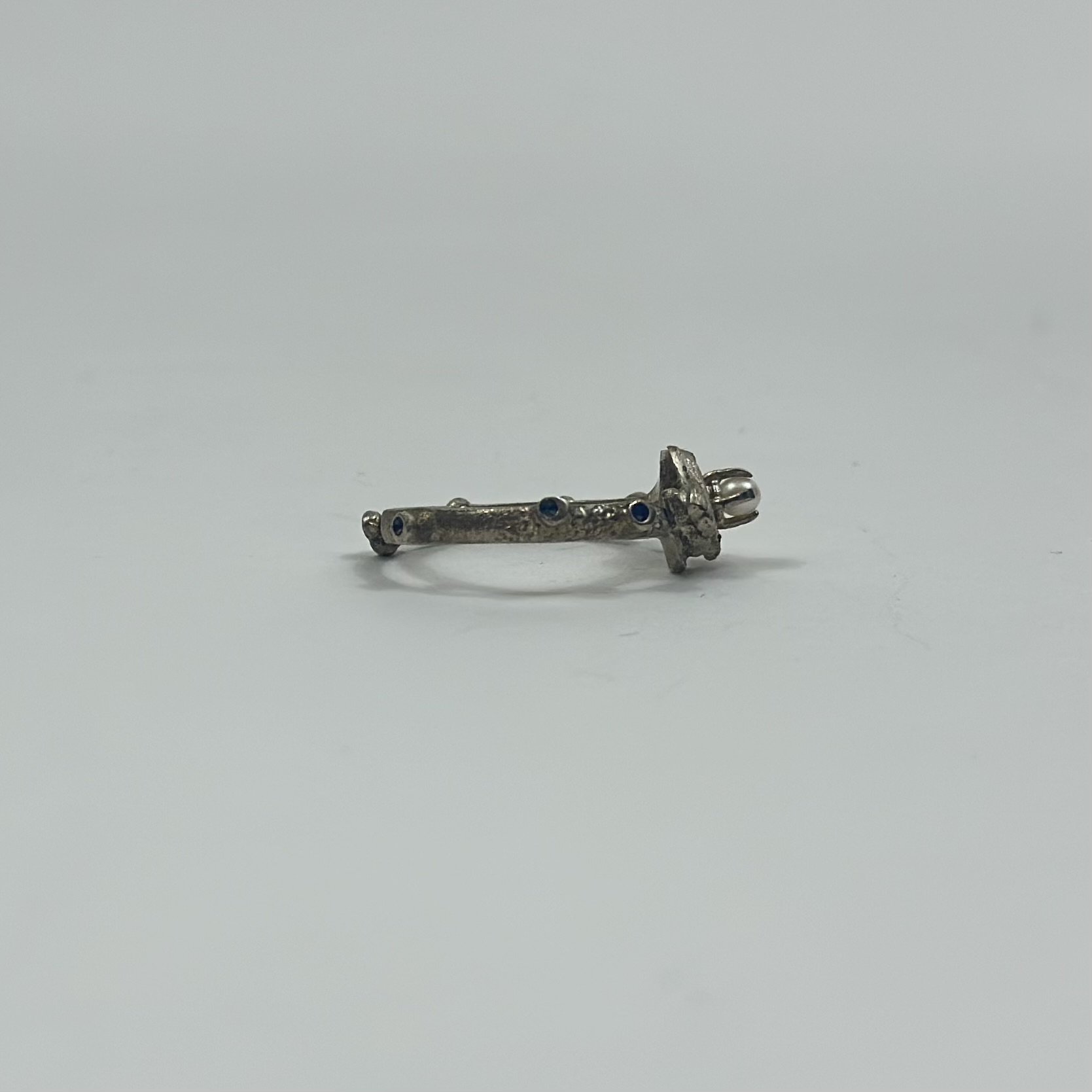 Anello LHUNA in argento 925 con perla giapponese. Contemporah