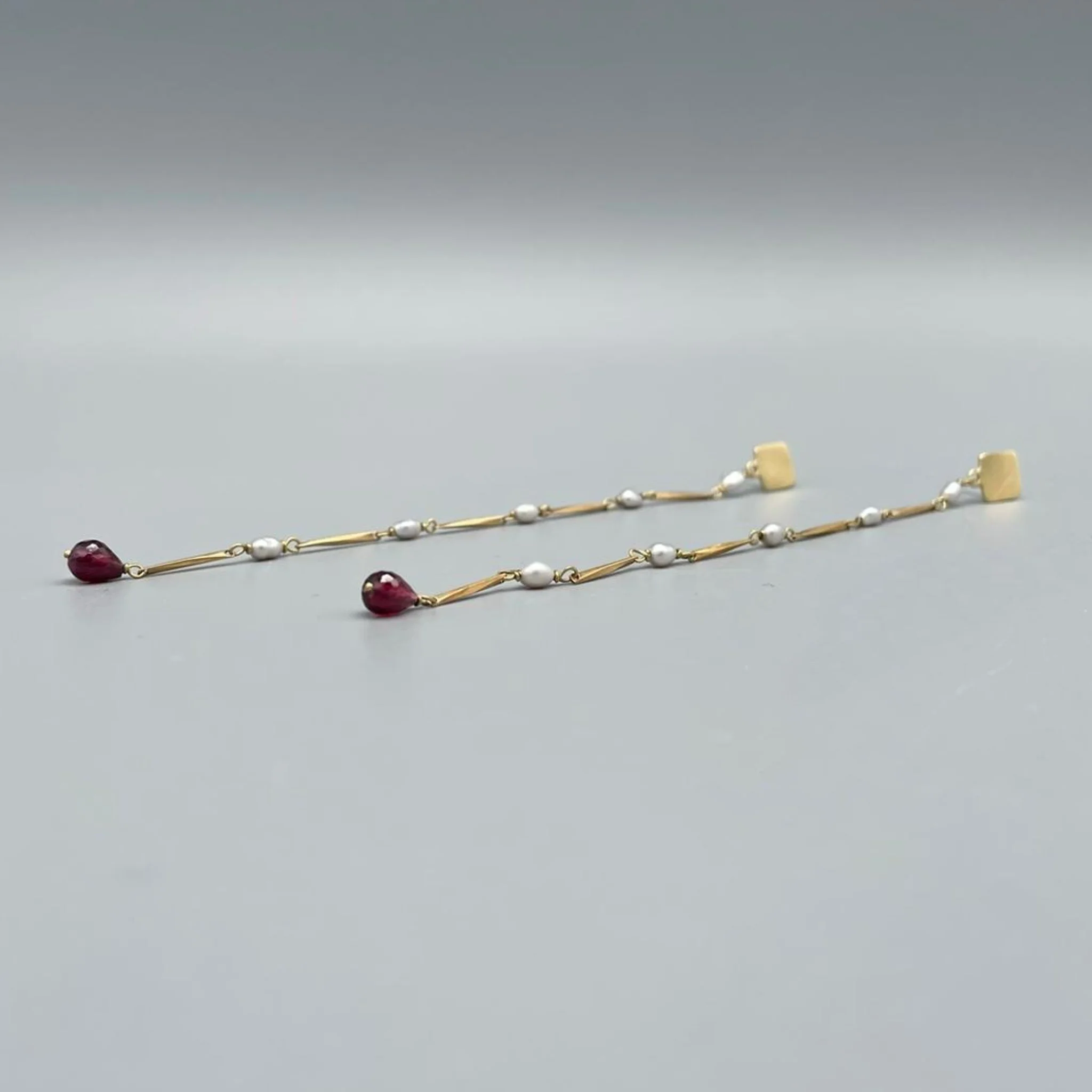 Per informazioni e ordini → WhatsApp