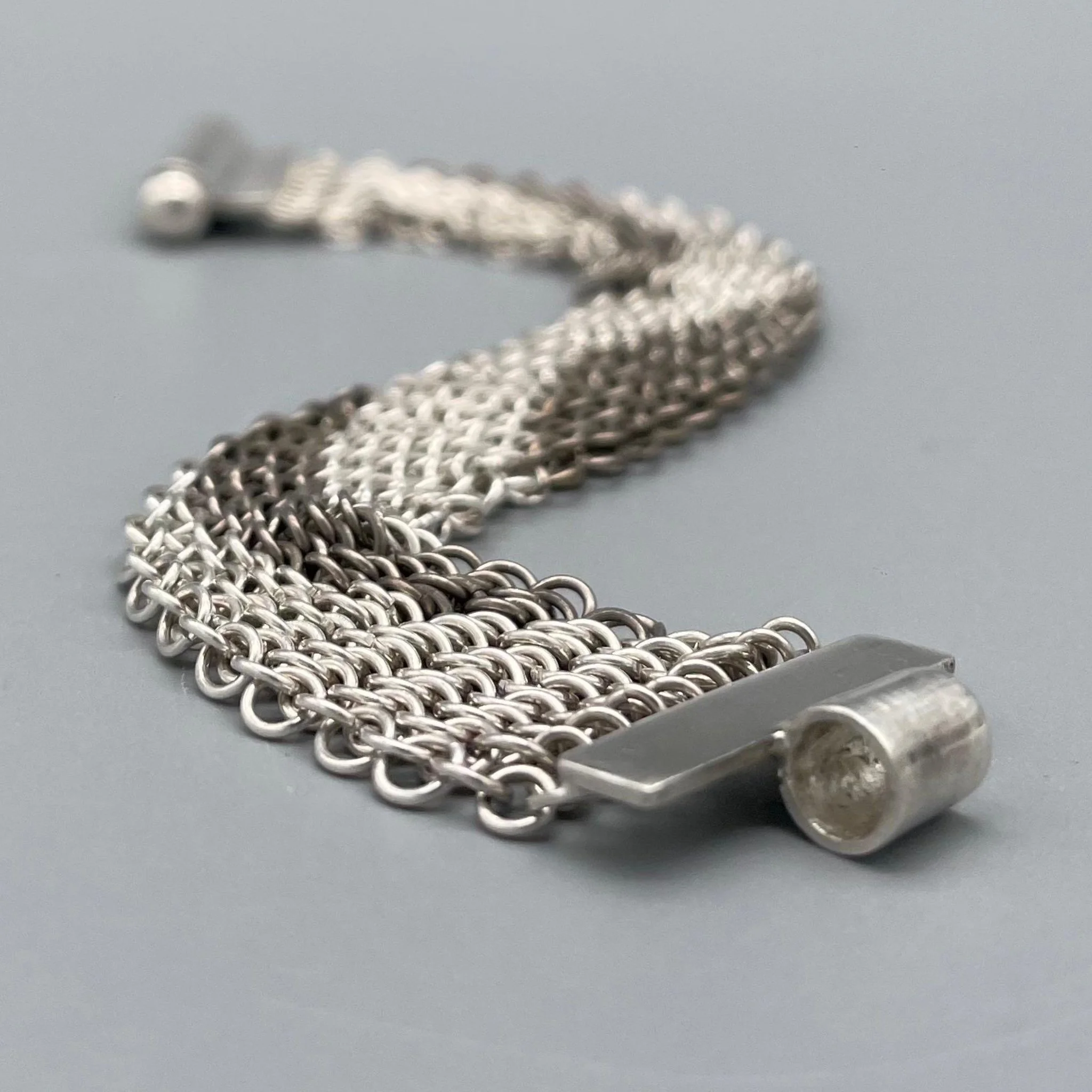 Per informazioni e ordini → WhatsApp