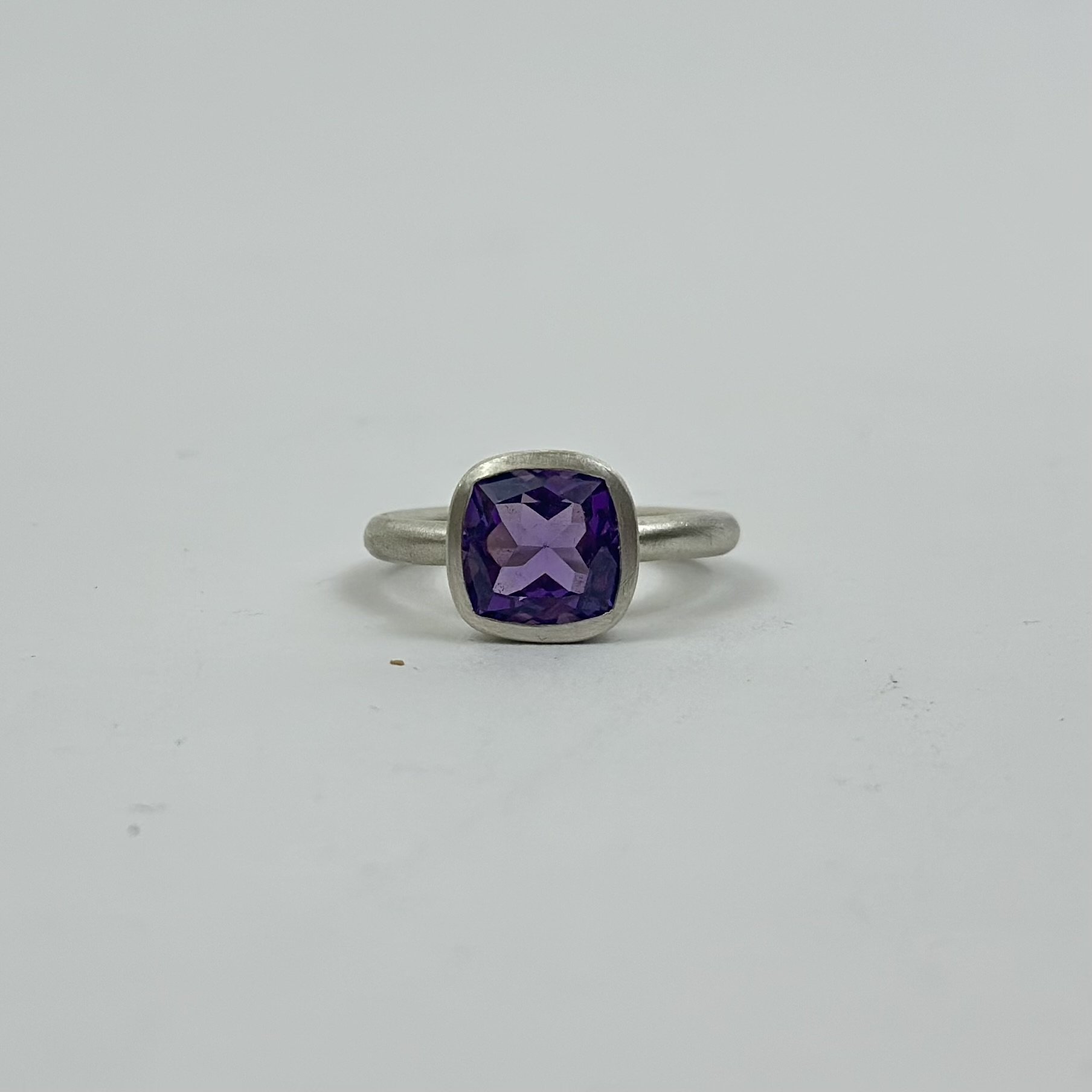Anello Purple in White in argento 925 con ametista Crepundia Gioielli