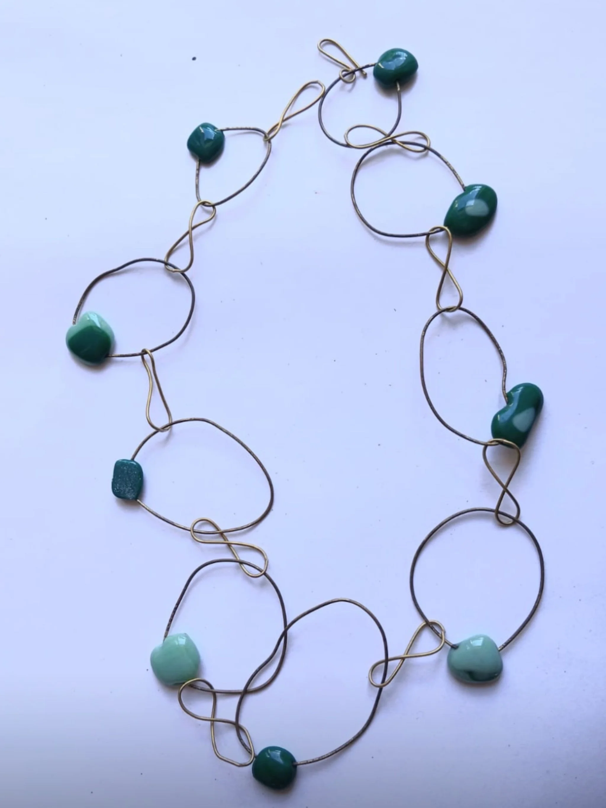 Manumara precious glass and brass necklace belt for Crepundia Gioielli Bologna. / Collana cintura Manumara in vetro prezioso e ottone per Crepundia Gioielli Bologna.