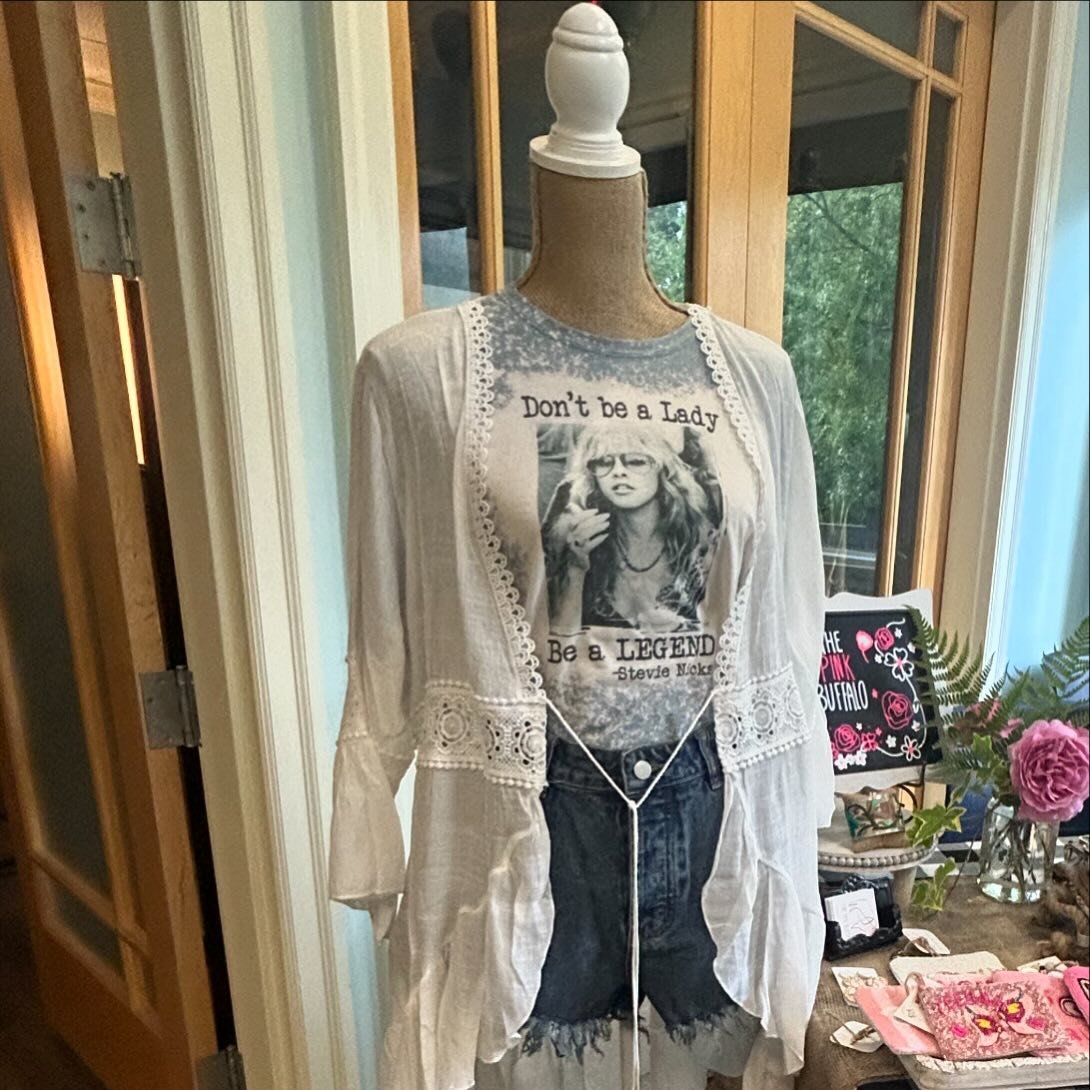 Front-tie Cardigan paired with a tee and frayed hem denim shorts. #shoponline #stevienicks #boutiqueshopping