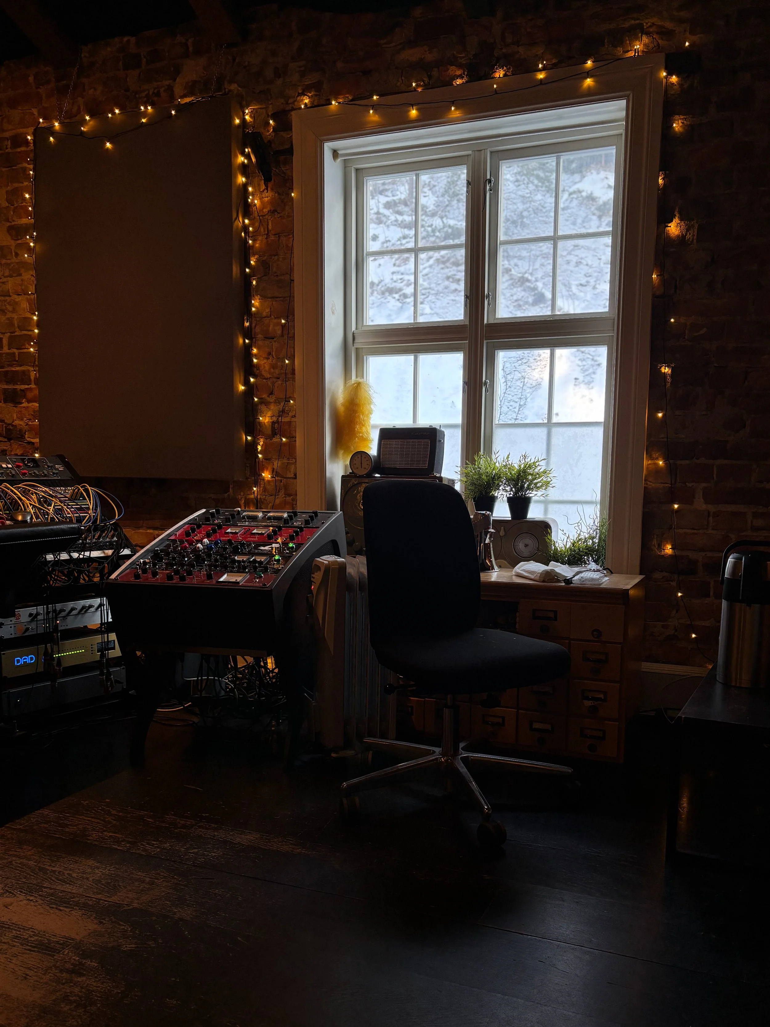 window dark relaxed.jpeg