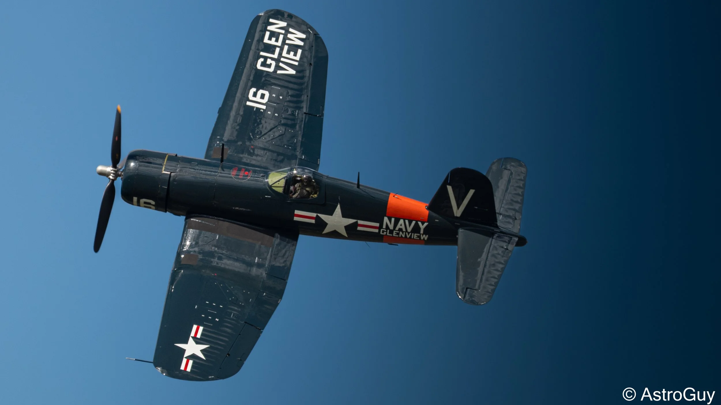 airshow london 2025 f1d corsair and sea fury-4.jpg