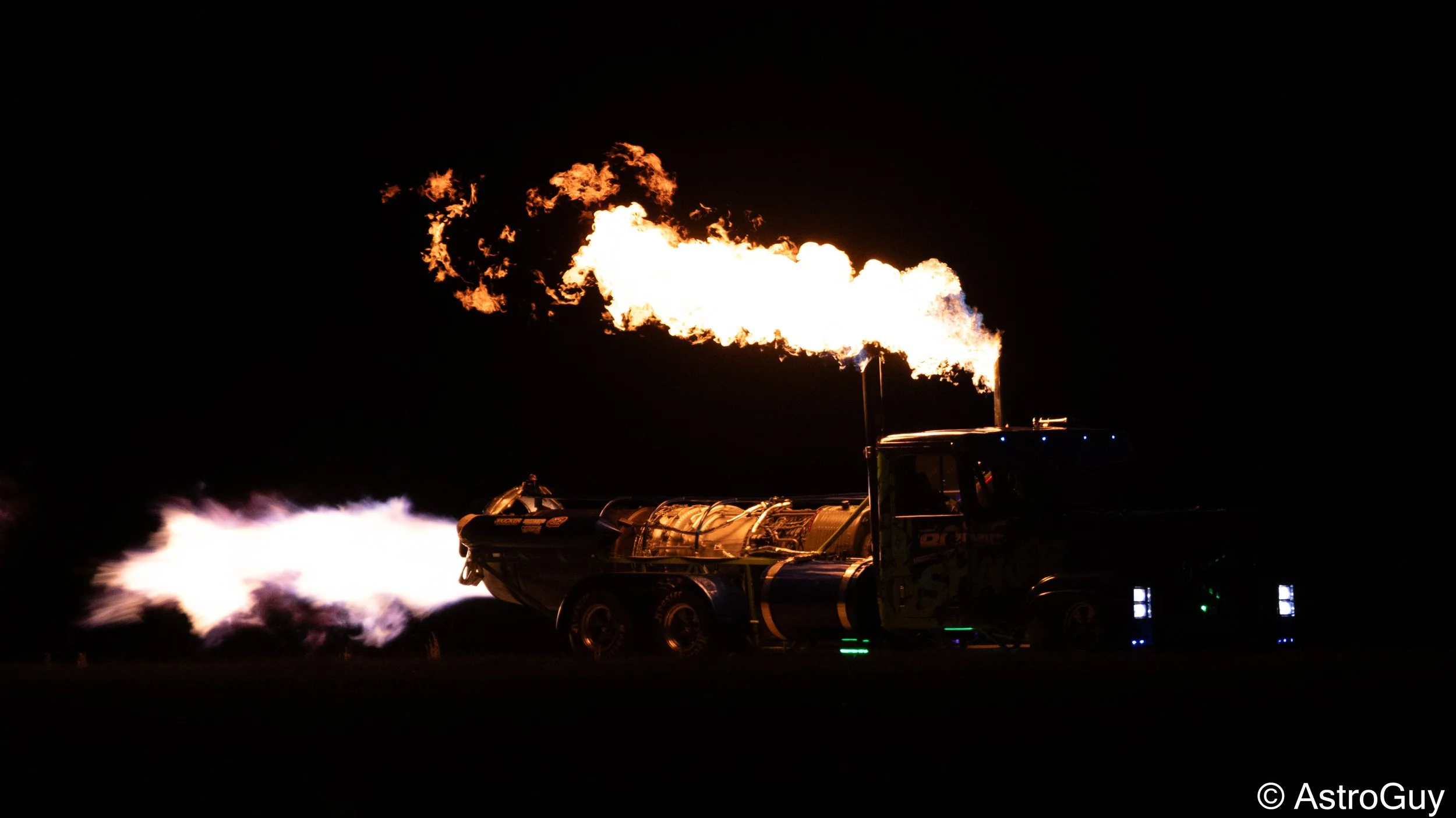 aero gatineau 2025 bone shaker jet truck-1.jpg