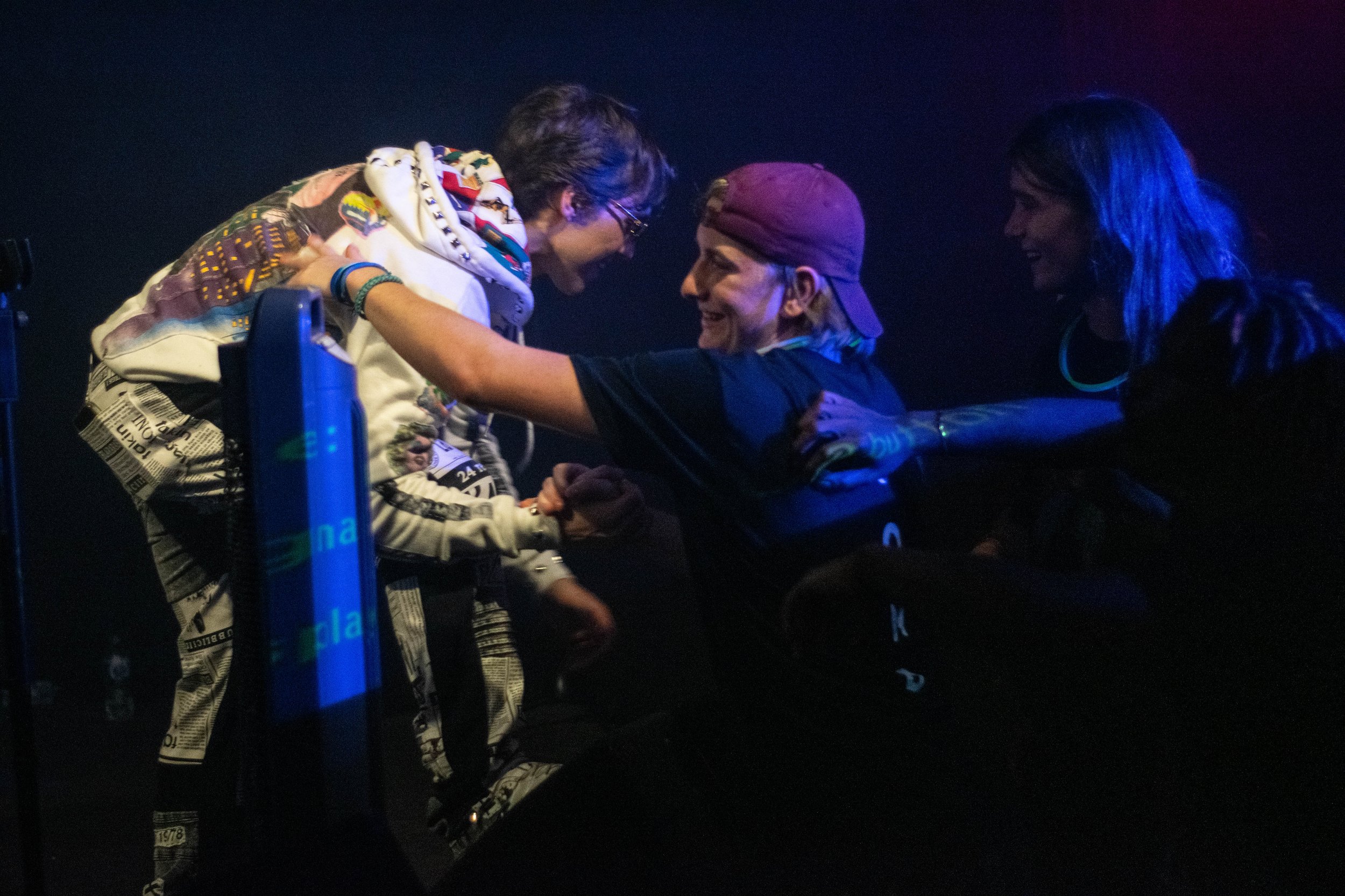 8ond ottawa crew hug white light.jpg