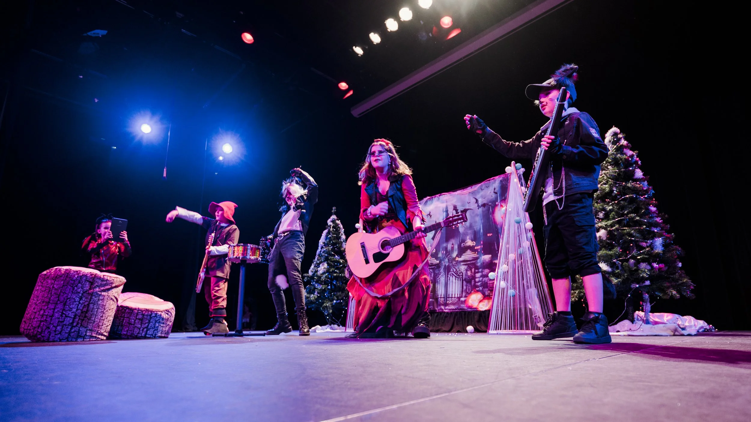 show-19.jpg