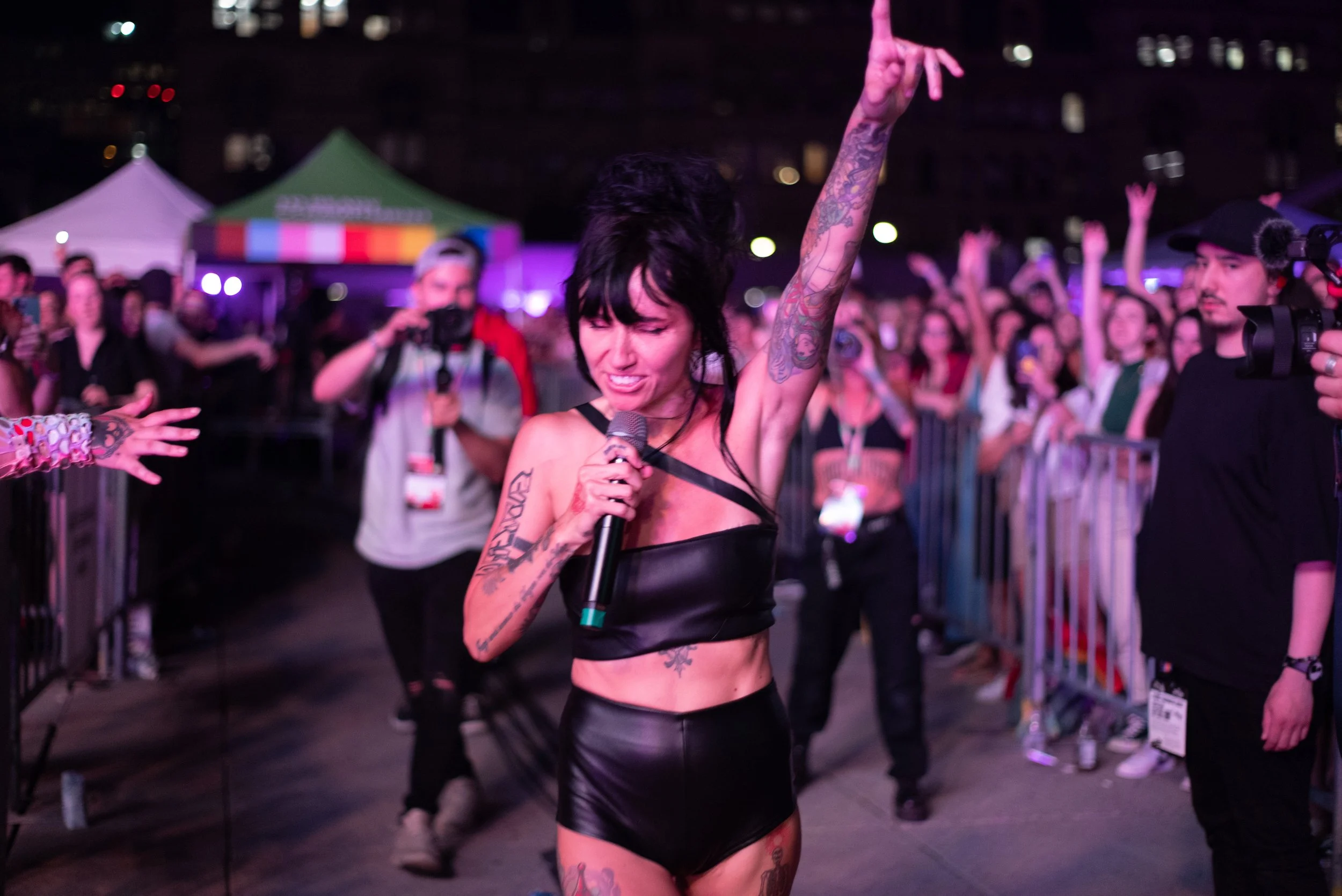 Sunday 26th - A.S - Closing Bright Lights - Preformer 5-4.JPG