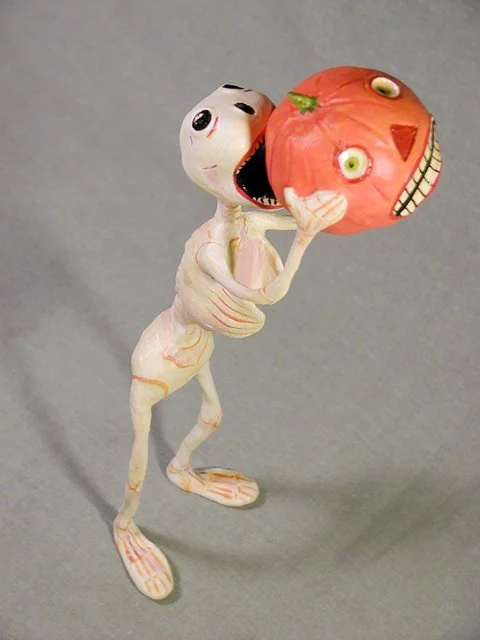pumpkineatinskele.jpg