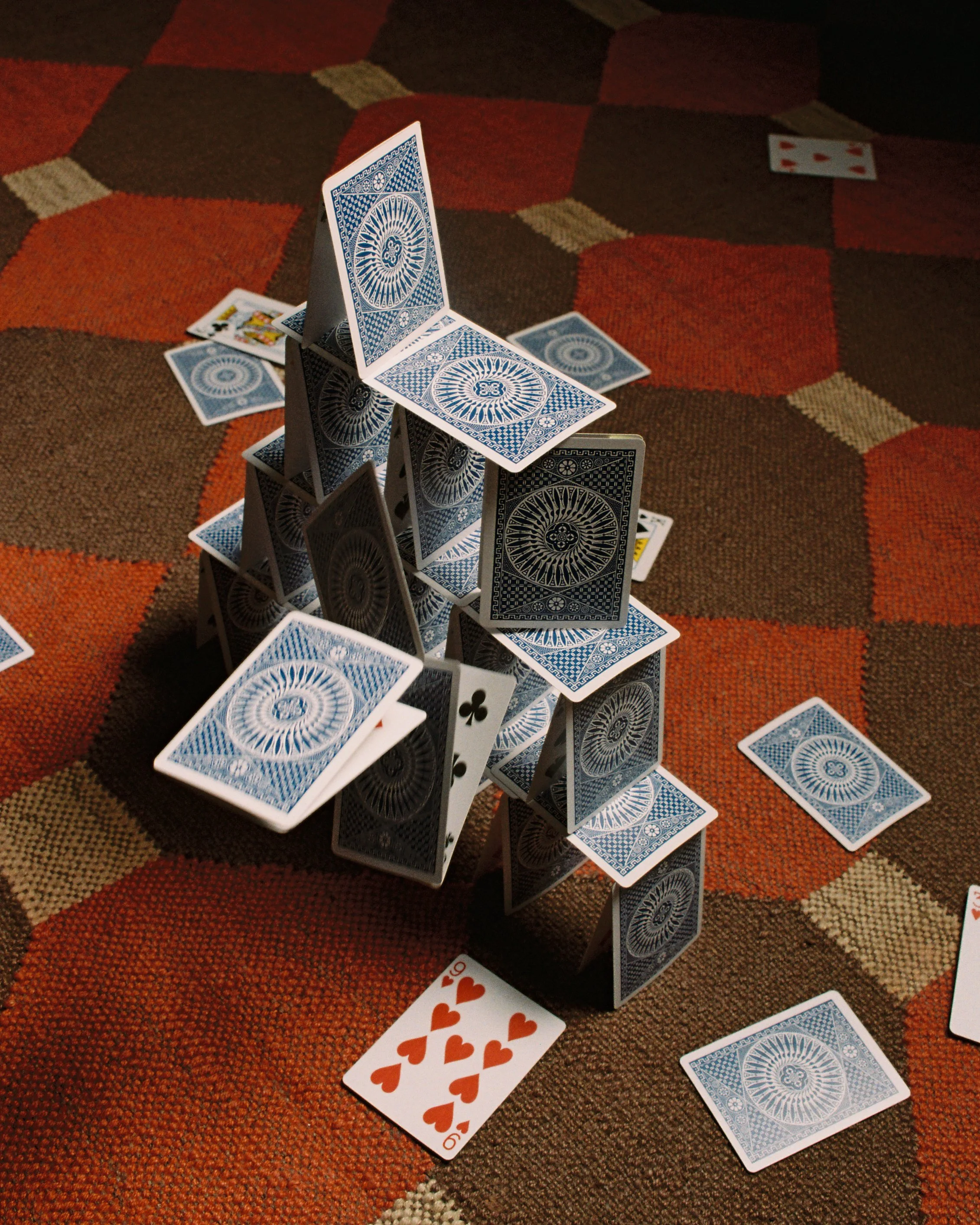 house of cards-3.jpg