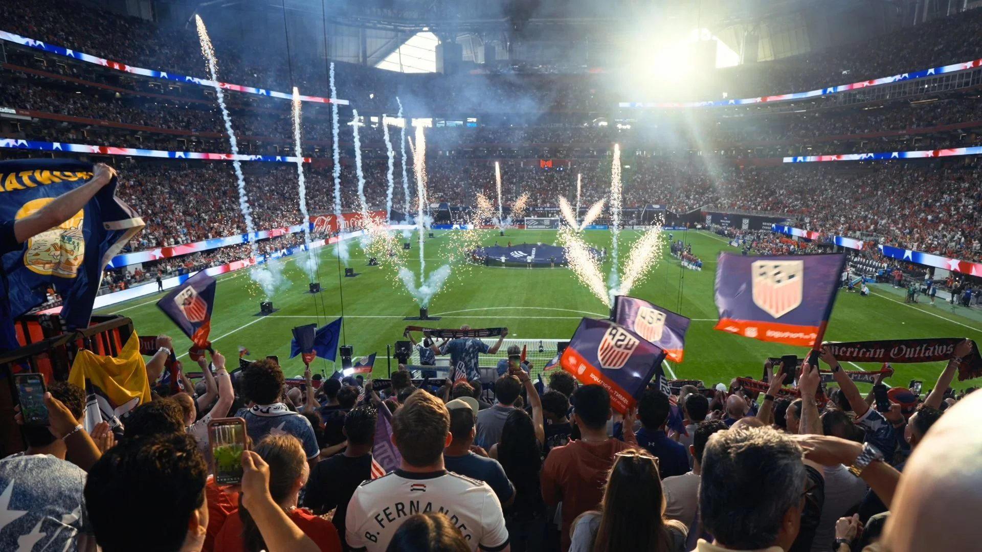 USA Crowd Fireworks.jpg