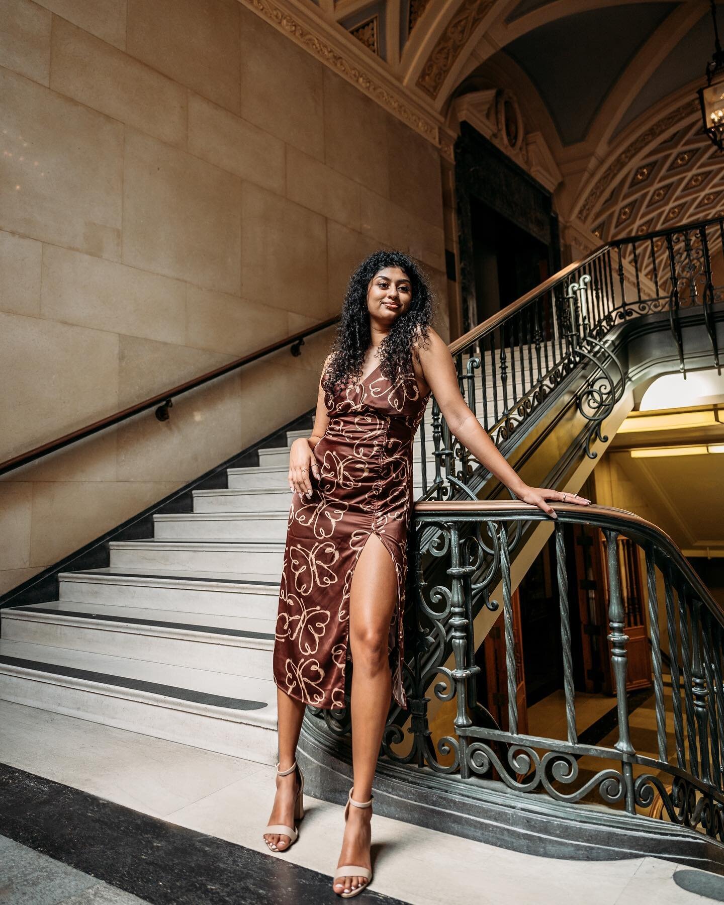 Everyone needs a friend like Jordan. I met Jordan several times before her session because she accompanied a few of her friends to their shoots. Always attentive, always patient, always right there when you need her. An absolute queen 👑

#utaustin #