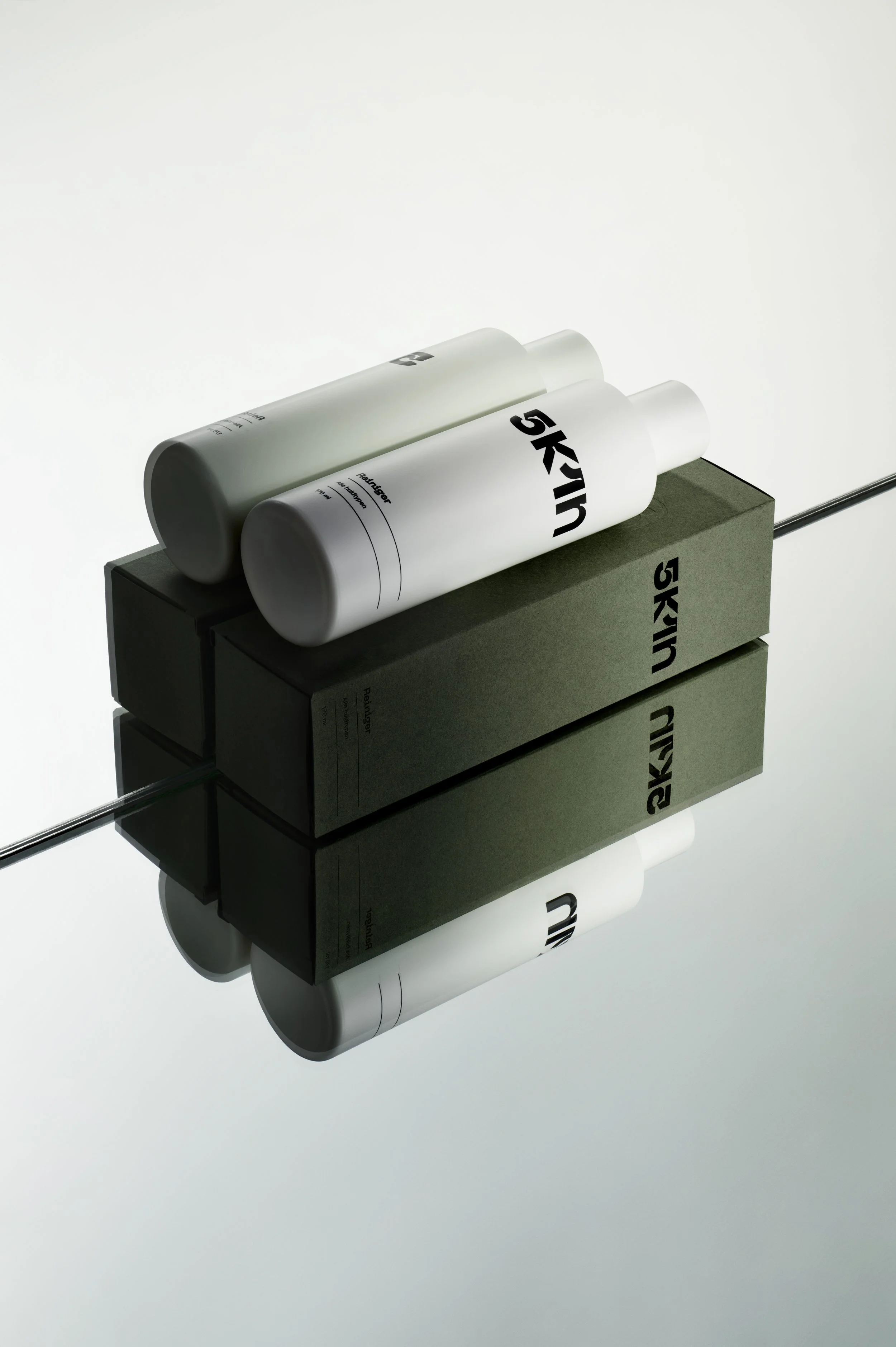 Layer 3_Singles_Reiniger_1.jpg