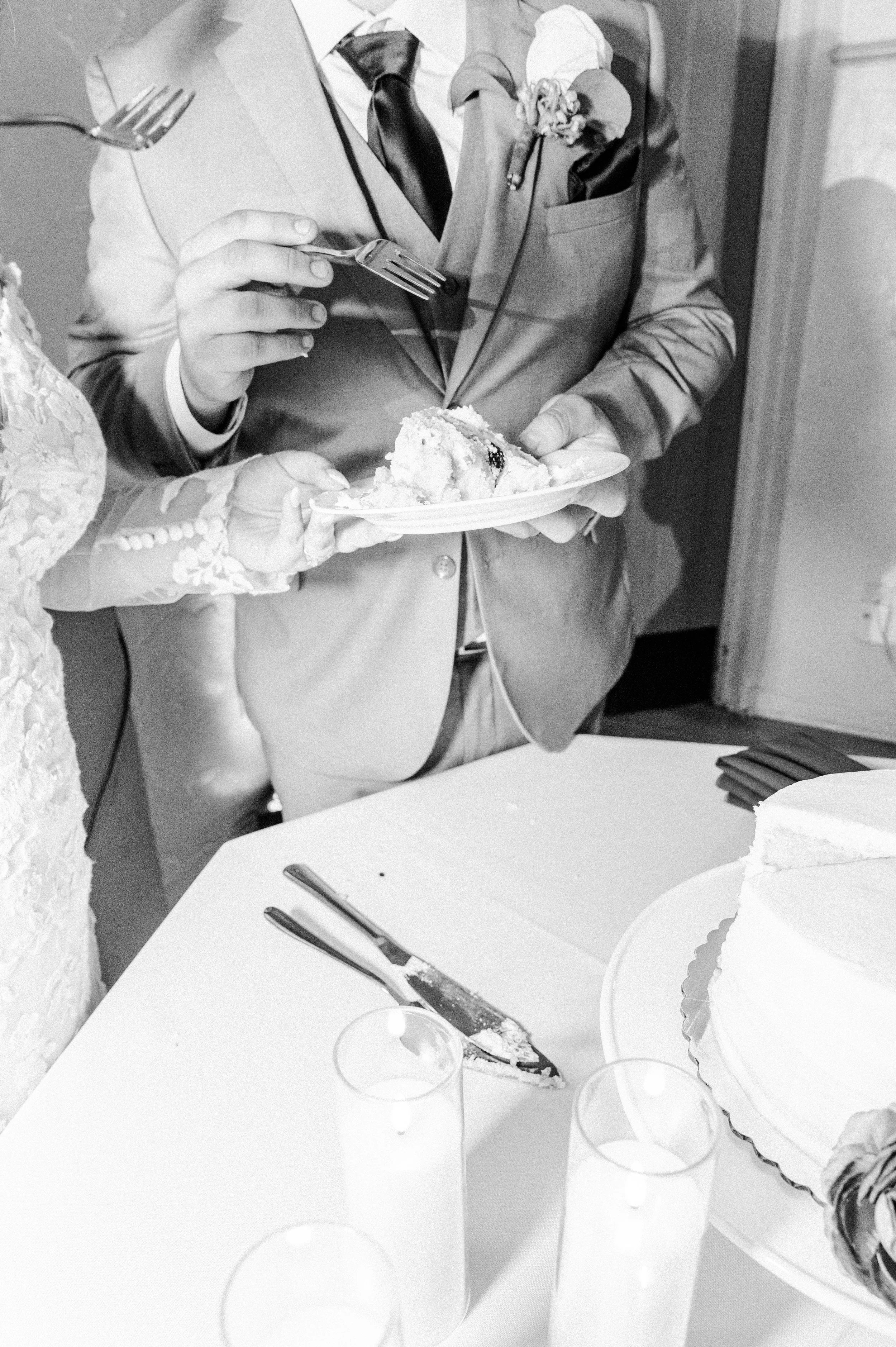 Dances,Toasts,Cake-0187.jpg