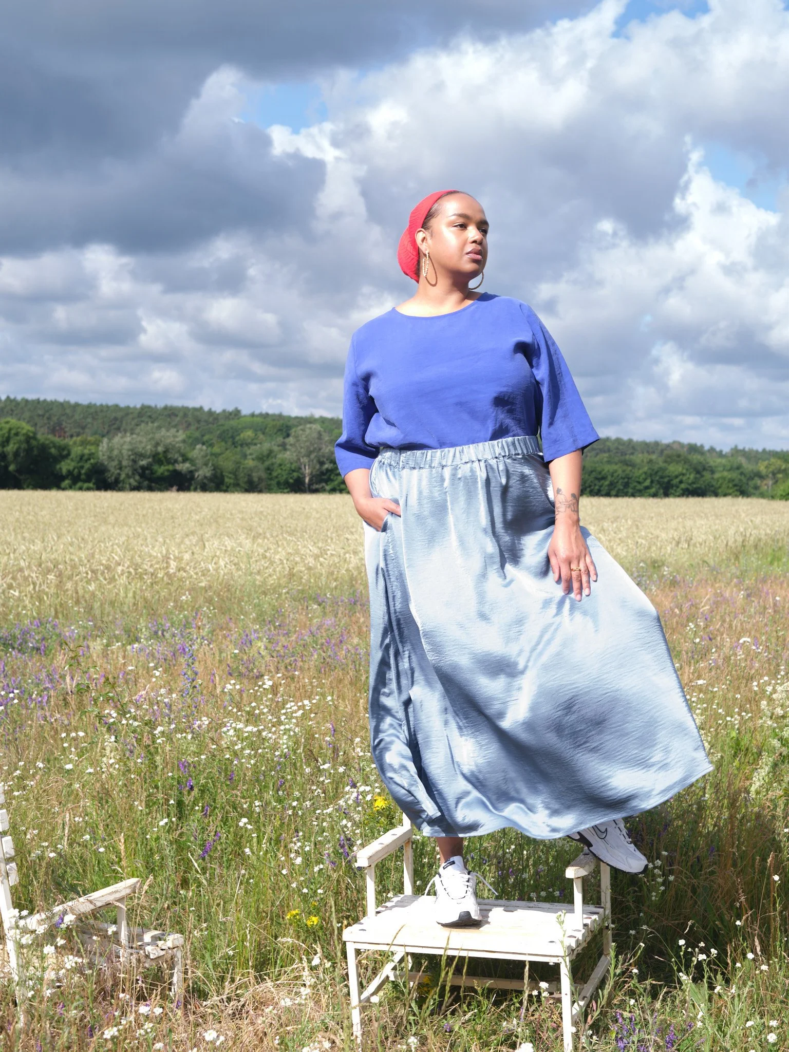 Plus-size-fashion-berlin-fluidskirt-Iceblau-IV.jpg