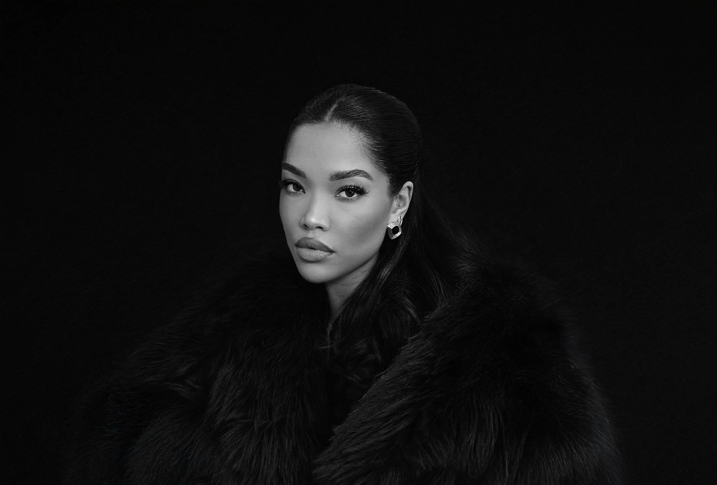 Ming Lee Simmons on Beauty, Boundaries, and Becoming Herself