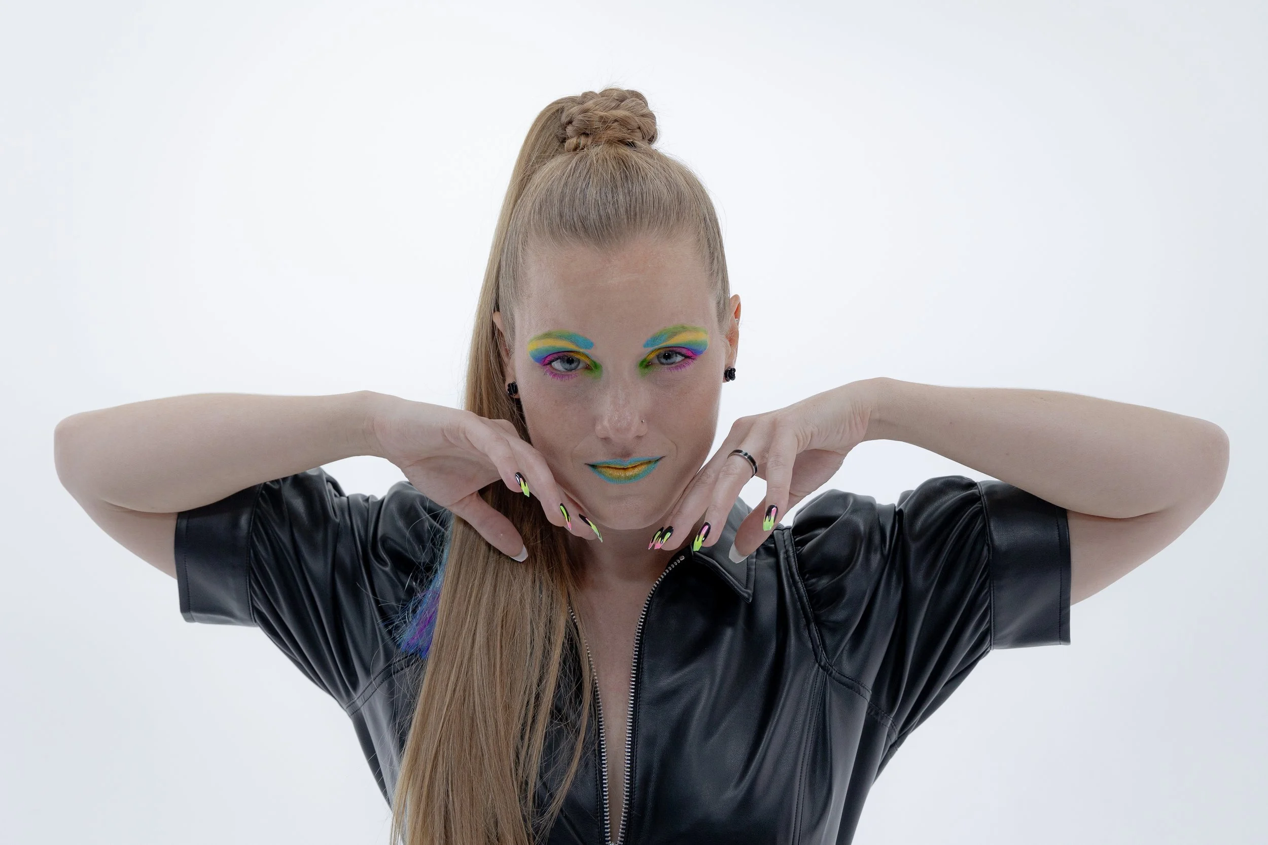 Studio PhotoShoot-584.jpg