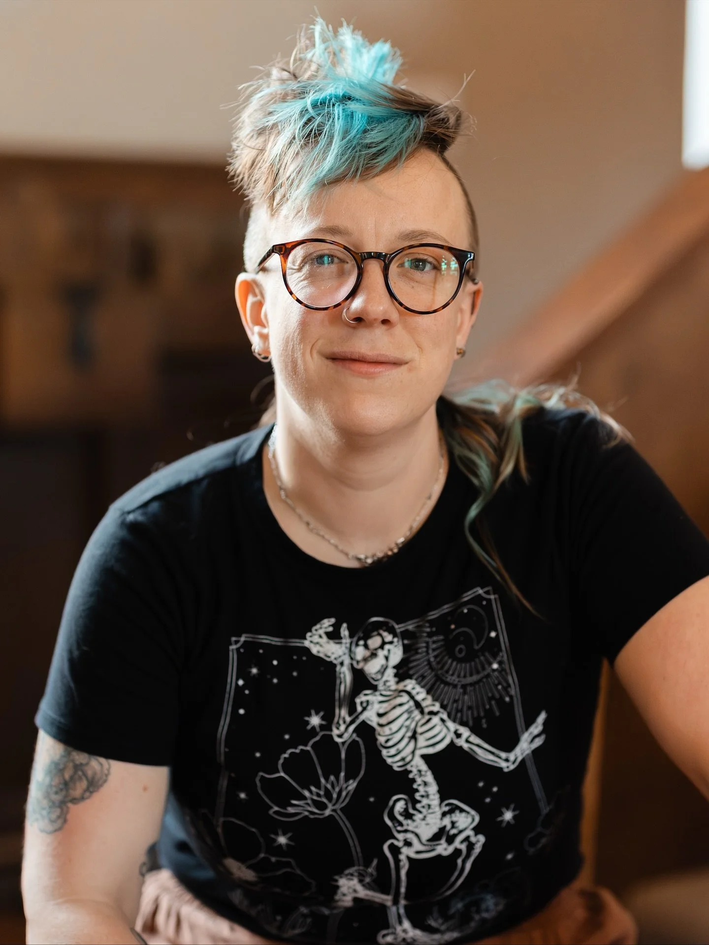 Thank you Grace from @interwoven_bodyworks for lending your talent at the @vamos_juntos_ fundraiser. 

Interwoven Bodywork provides trauma informed, gender affirming bodywork massages out of 3580 IQL. Check out their profile to book a session!
.
#358