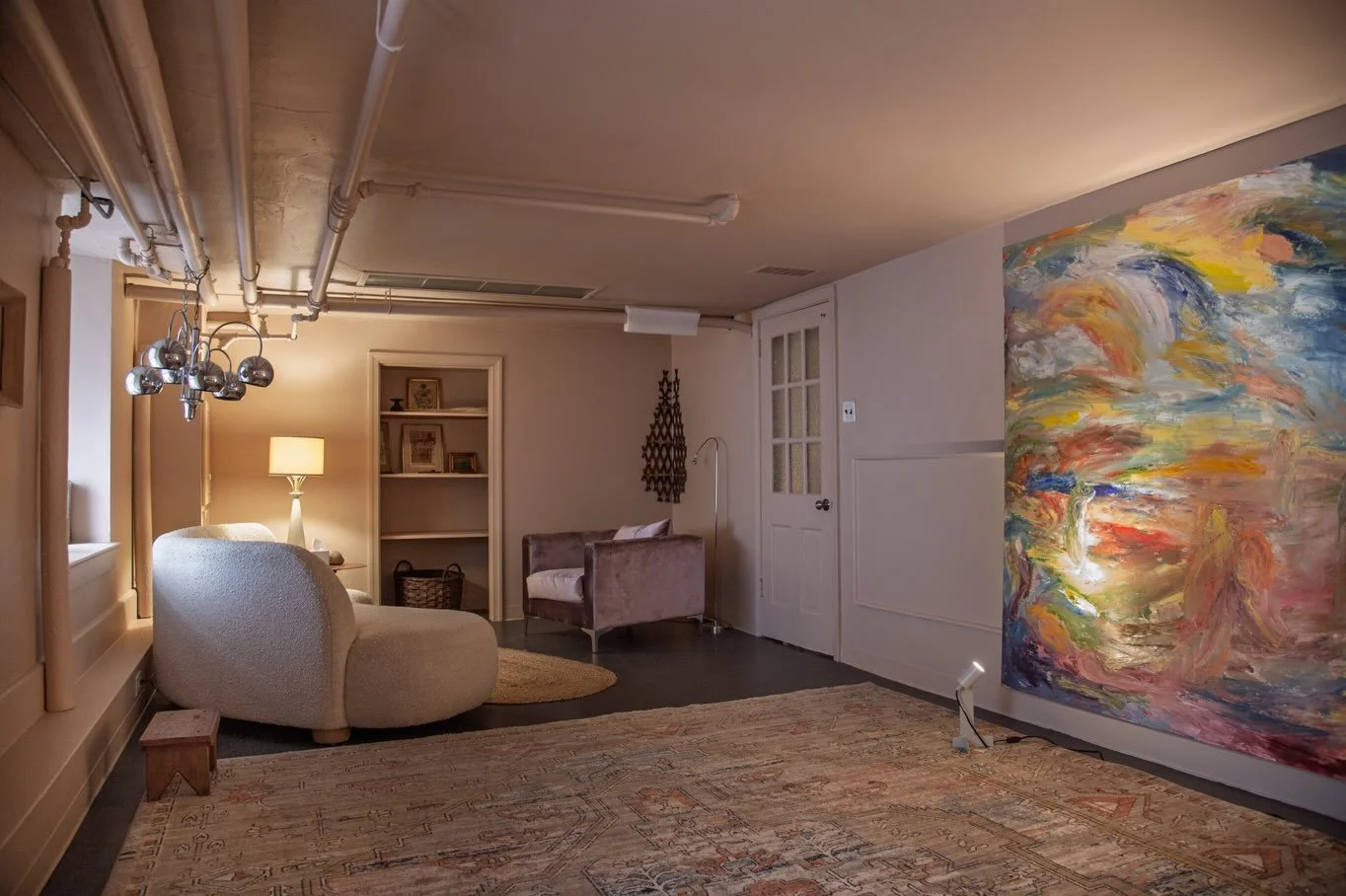 A room to settle into.

Our flexible practitioner suites are designed for therapy, bodywork, and one-on-one care, with warm, considered spaces that feel a little less clinical and a lot more human.

More info at the link in our bio!