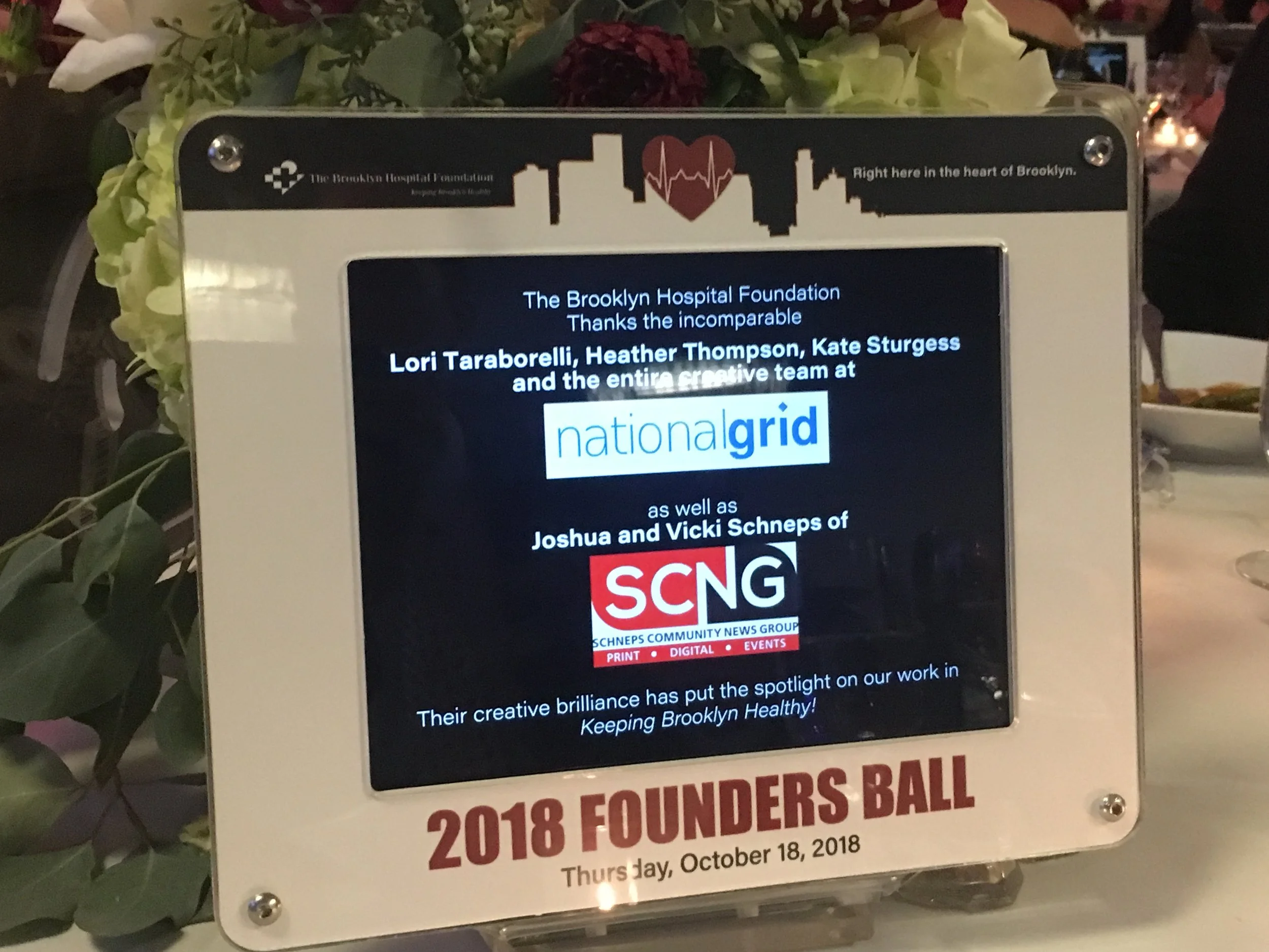 Ipad centerpieces.JPG