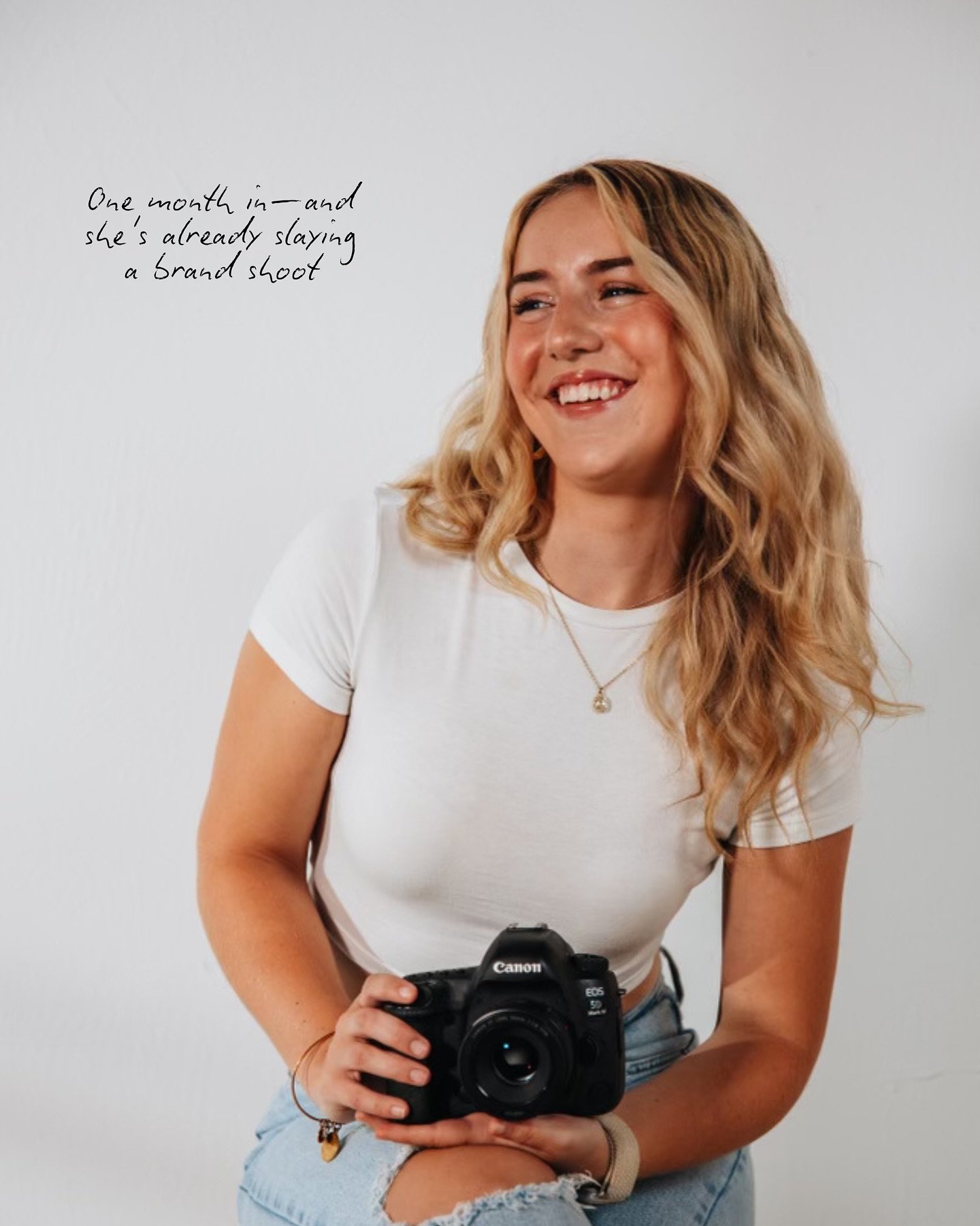 Introducing Honeygirl Blowout💋

Honeygirl Blowout, one of our newest clients, was the first brand shoot Olivia led as part of the Monarch team.
Honeygirl came to us with a clear vision&mdash;elevated, feminine, and effortless. Olivia took that visio