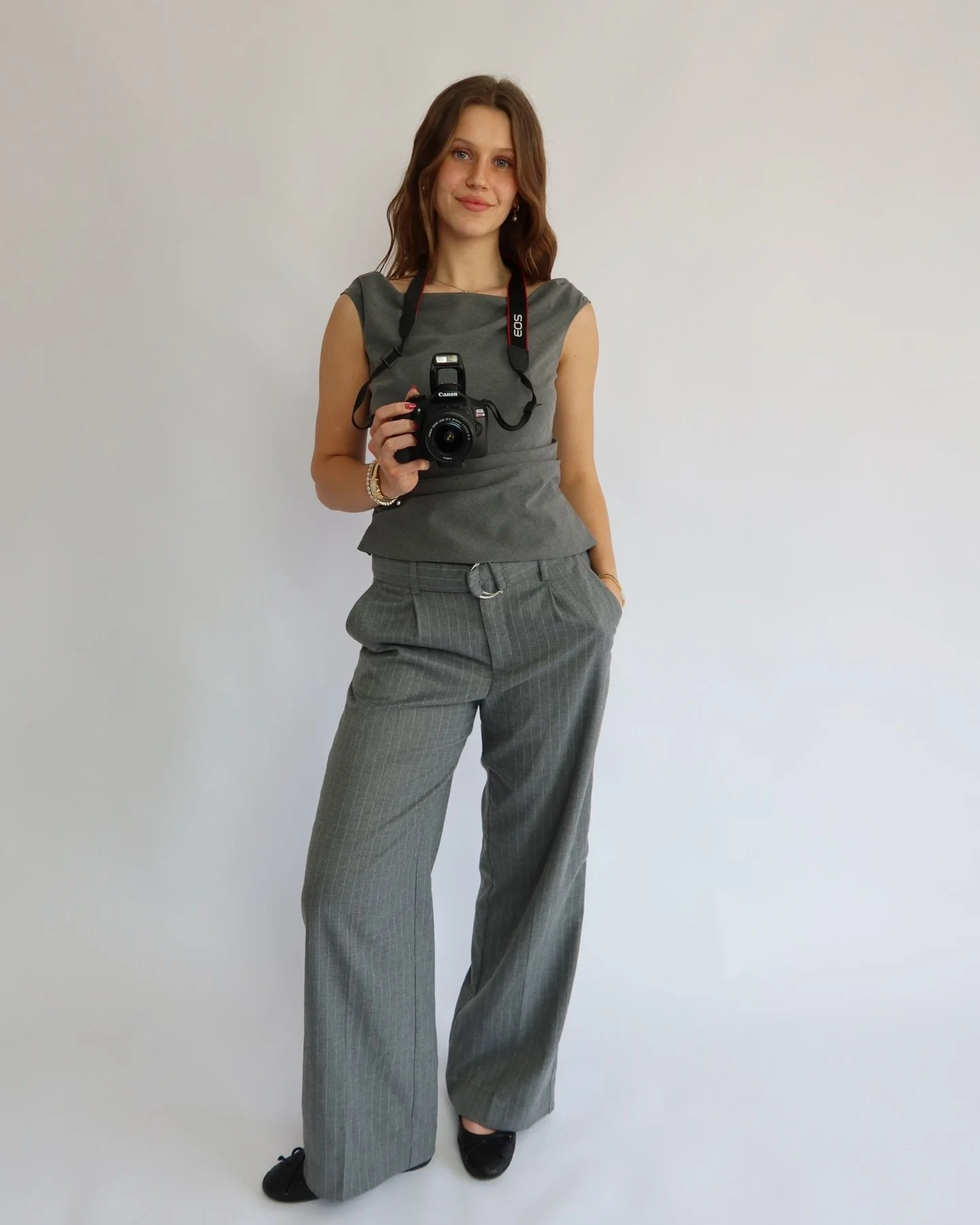 Our new Social Media Manager Ally&rsquo;s essentials and more 💋🤍

Ally joined Monarch recently and is already getting the hang of things so quickly. She&rsquo;s incredibly creative, has a great eye for content, and brings such a warm, bubbly energy