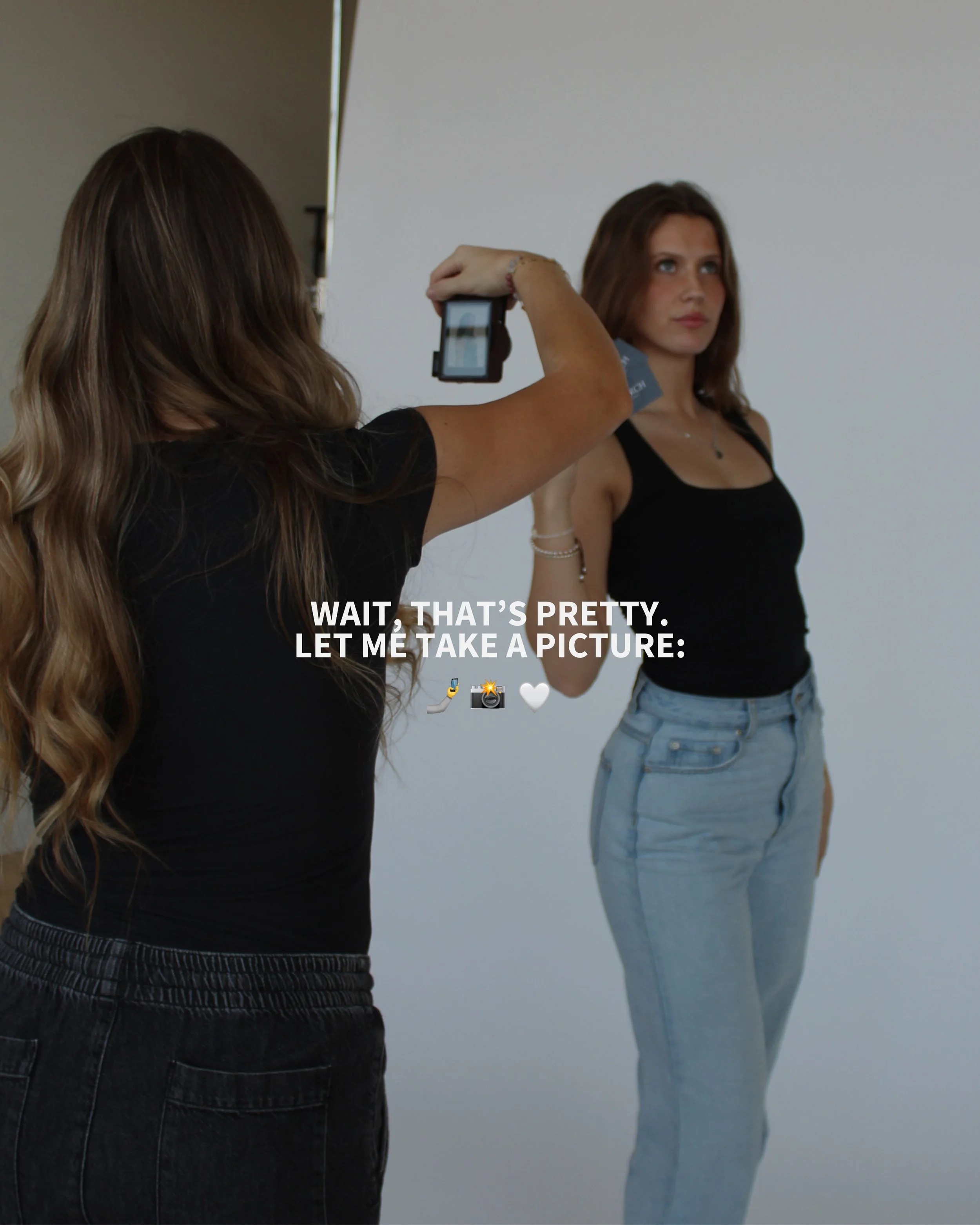 Us literally everyday because life is beautiful and we have a cool job 👀🤳🏻

#monarchsmm #pictures #socialmediaagency #smm #aesthetic