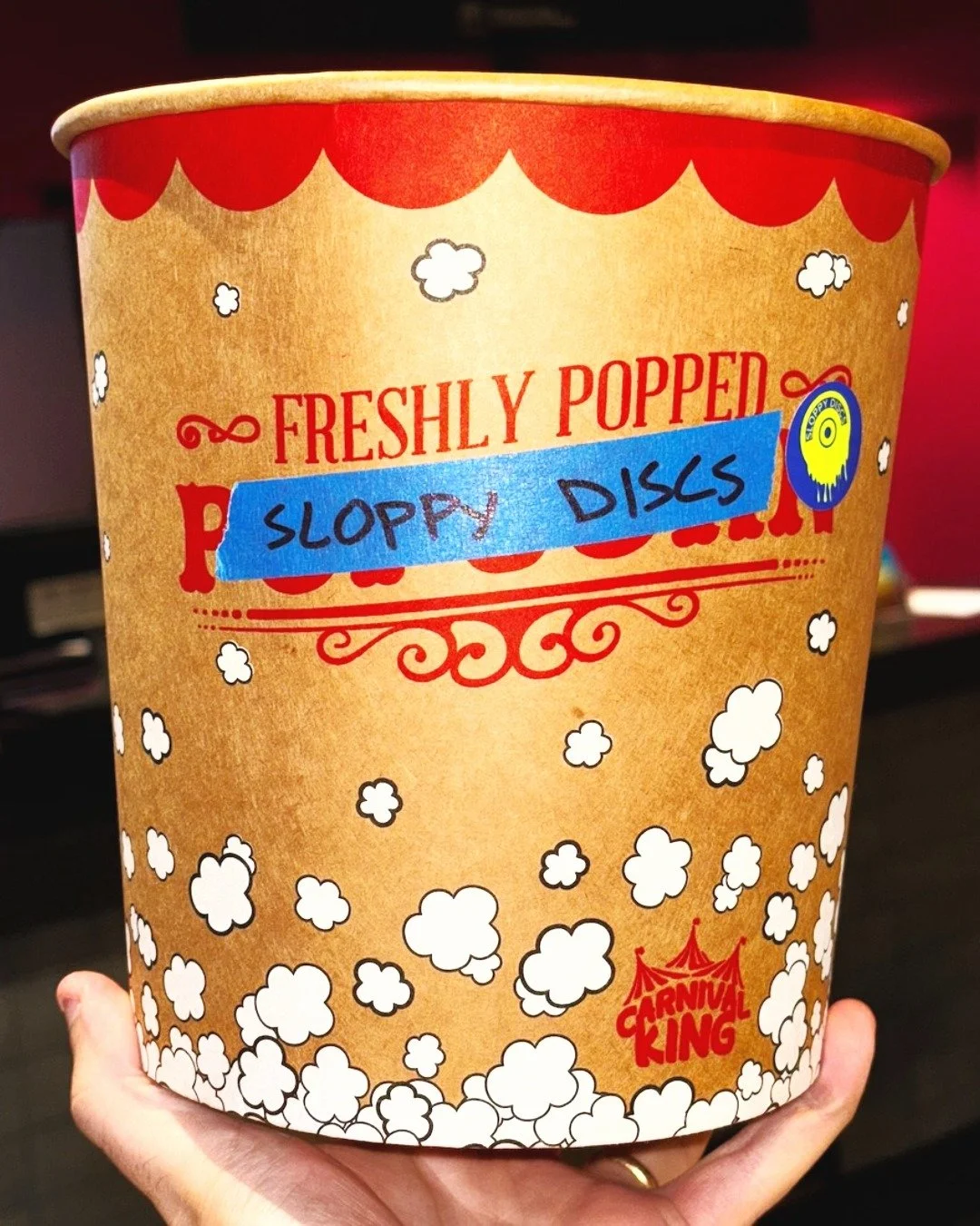 🚨 Big news, Sloppy Discs fans! 🚨
You can now return your rentals at @themaincinema anytime during their regular business hours! The box office opens 30 min before the first show and closes about an hour after the last one starts.
A few quick note