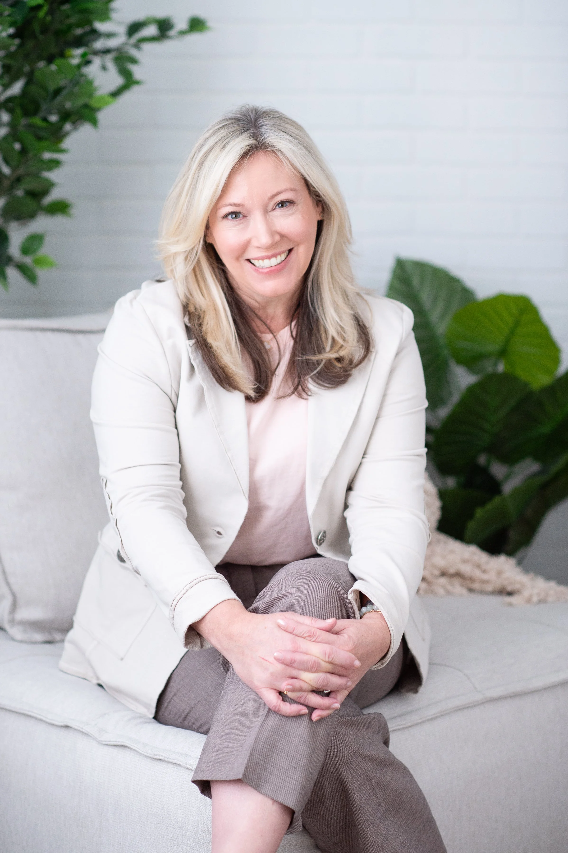 Karen Mowat Registered psychotherapist in ottawa