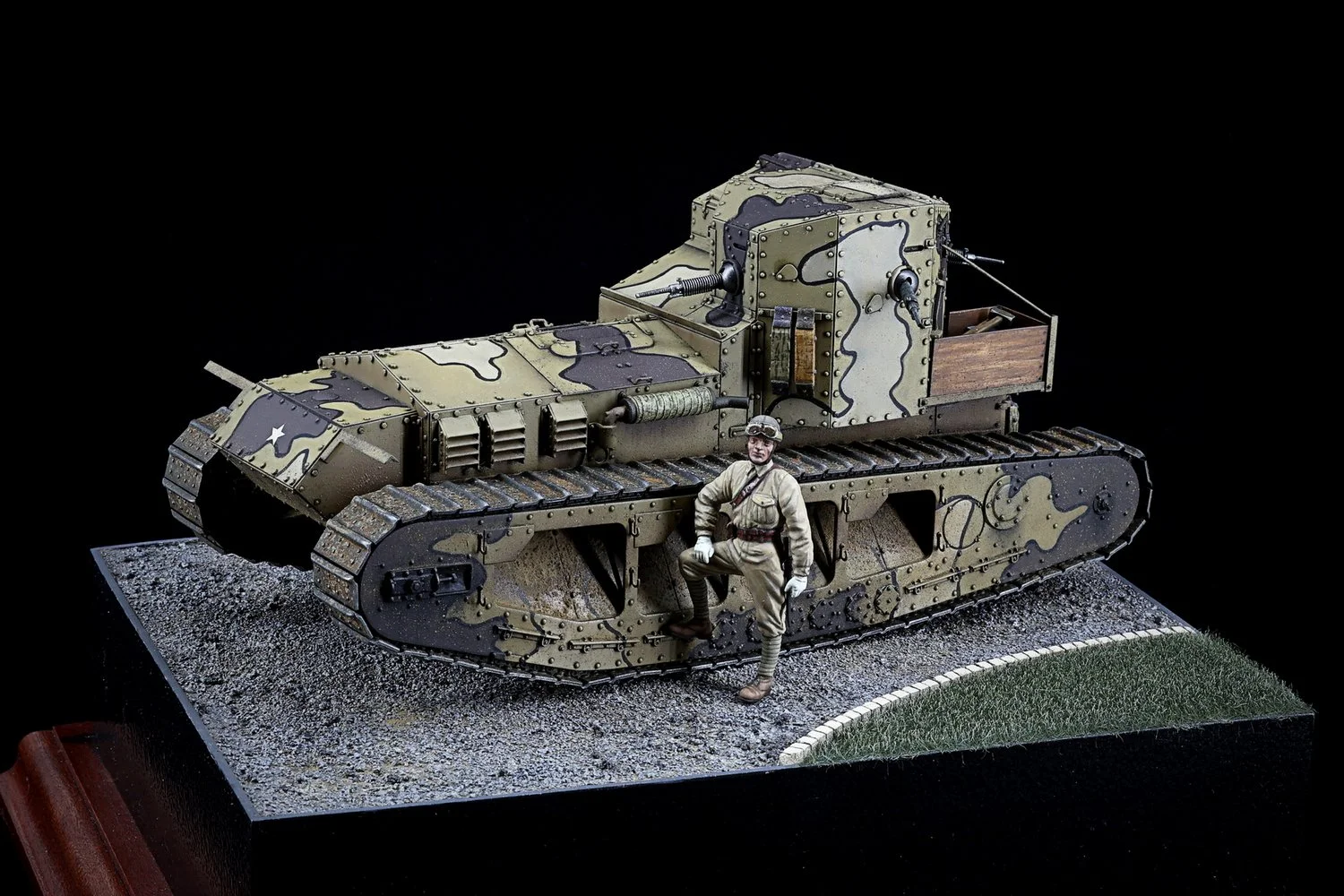 Meng British Medium Mk.A Whippet (Japan) in 1:35