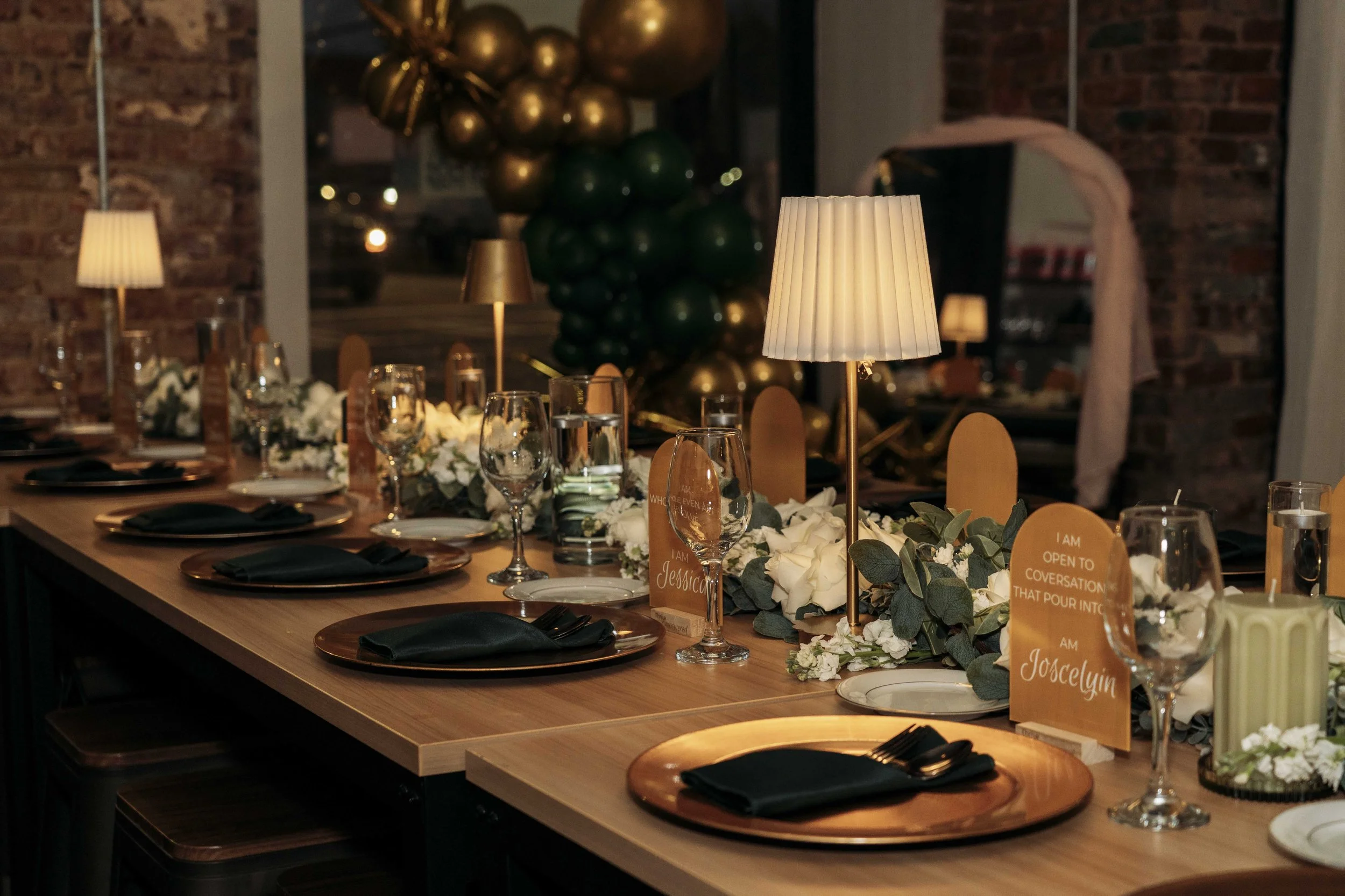 Intimate Meals and  Seasoned Conversations 