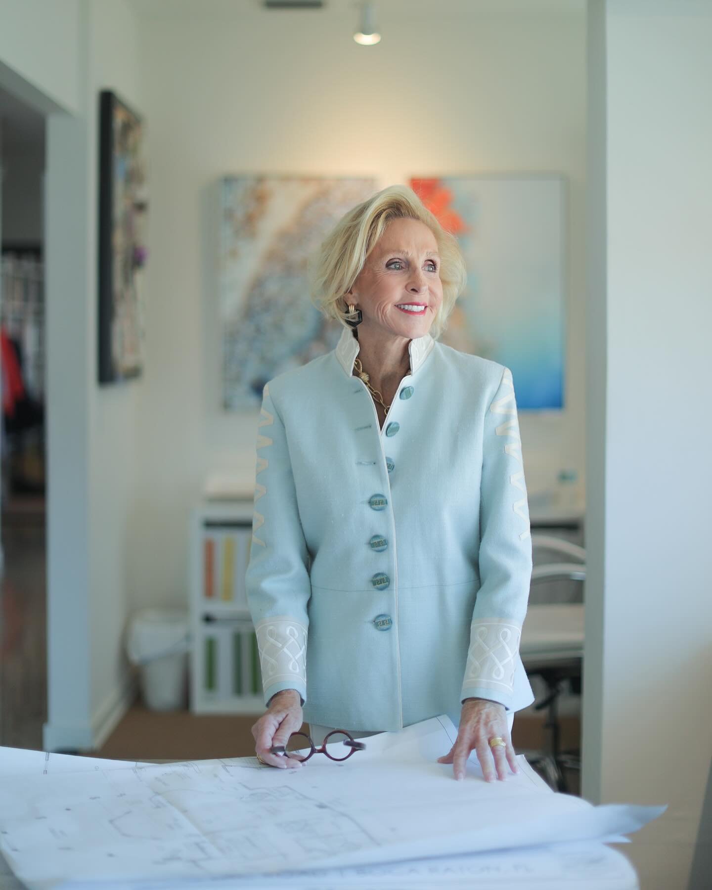 Feel your best in a custom @gramercyatelier jacket! Message us to learn more! 

.
.
.
.
#weddingplanning #bridalregistry #motherofthebride #motherofthegroom #formalwear #formaldress #bespoke #custom #handmade #motherofthebridedress #weddinginspo #MOB