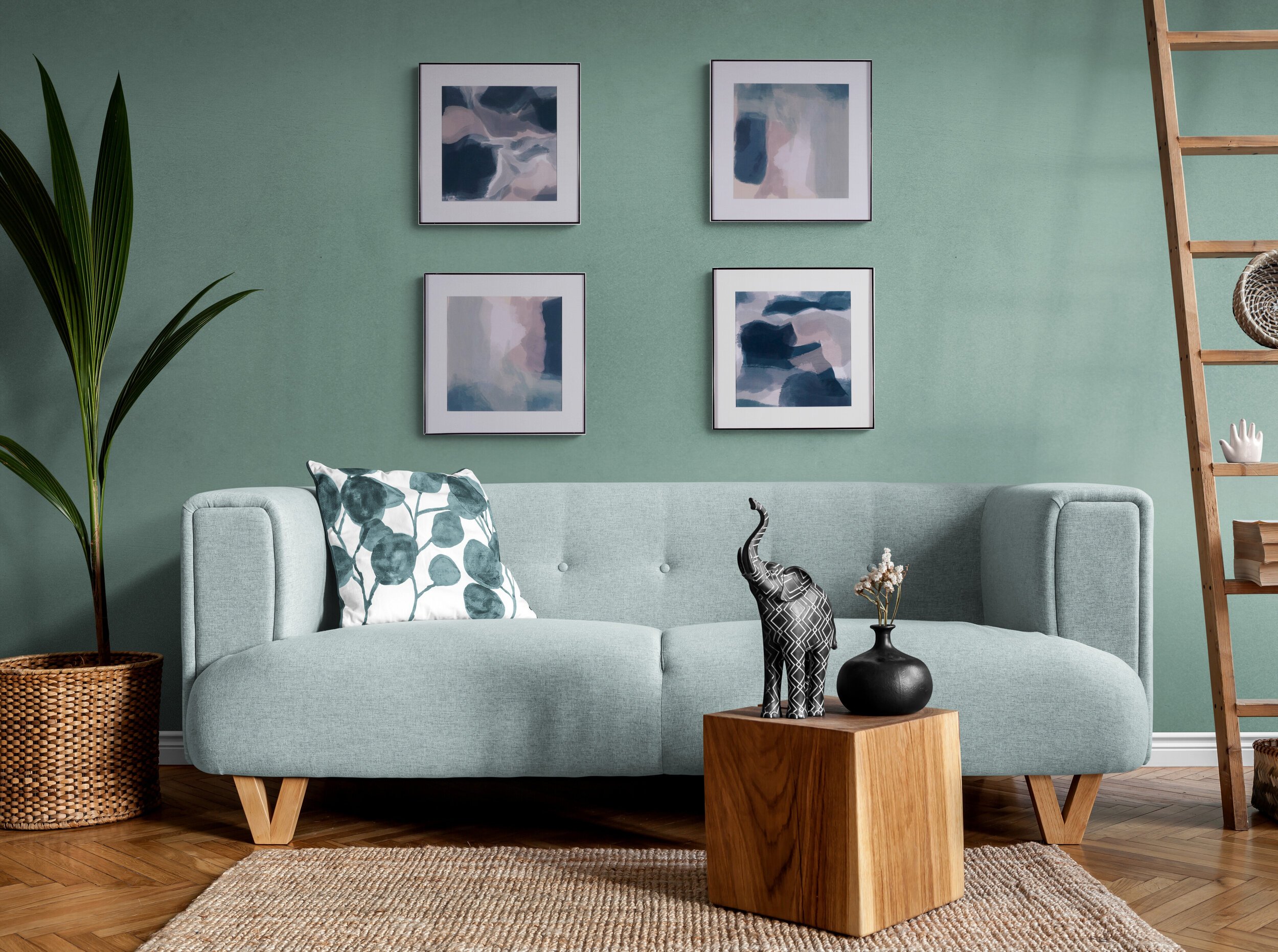 Comfy_living_room_with_tropical_plant_and_ladder+copy.jpg